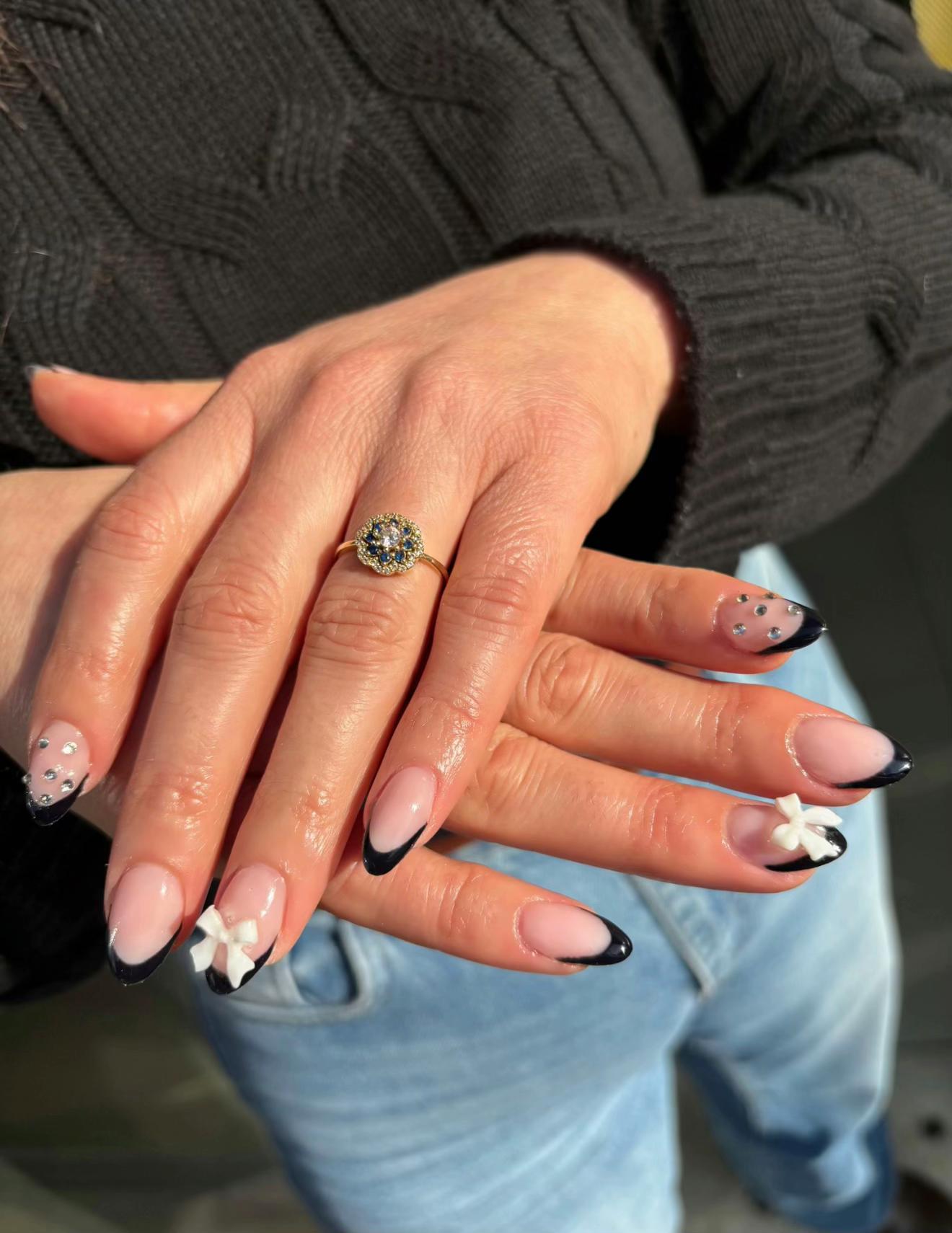 @Nails_by_Gana