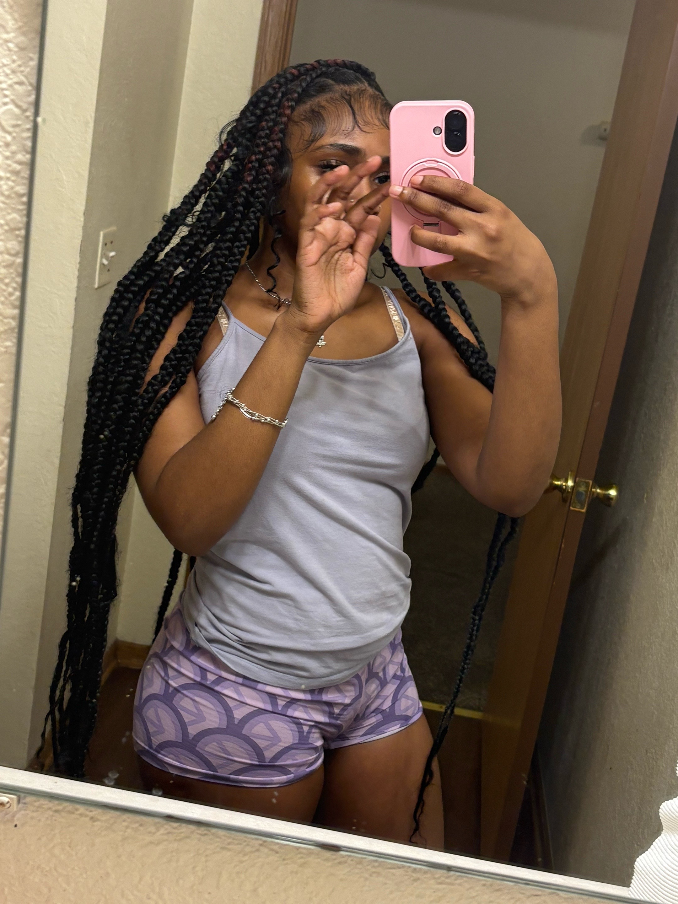 @janayyyspamm__