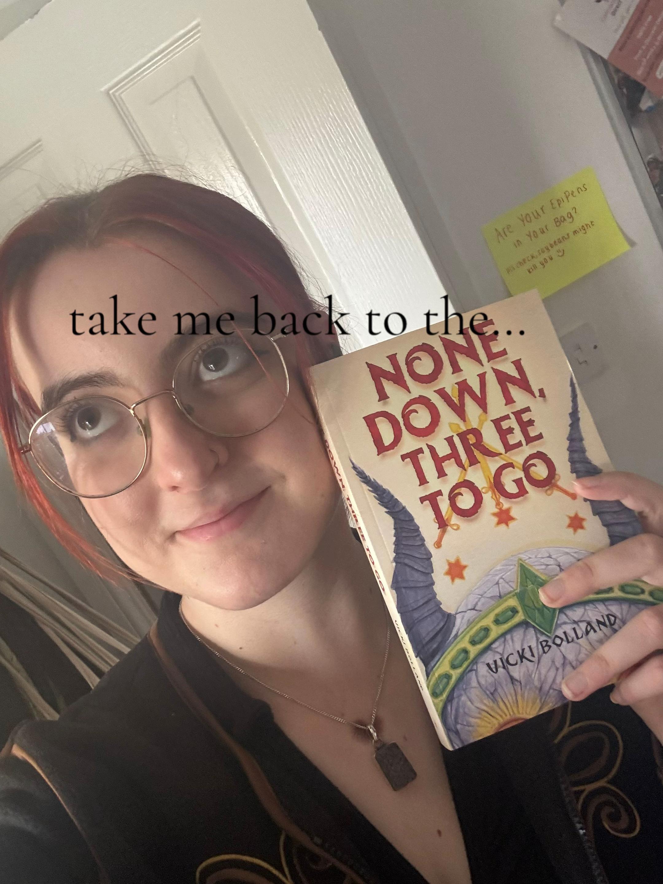 @Vicki | Fantasy Author✨📚