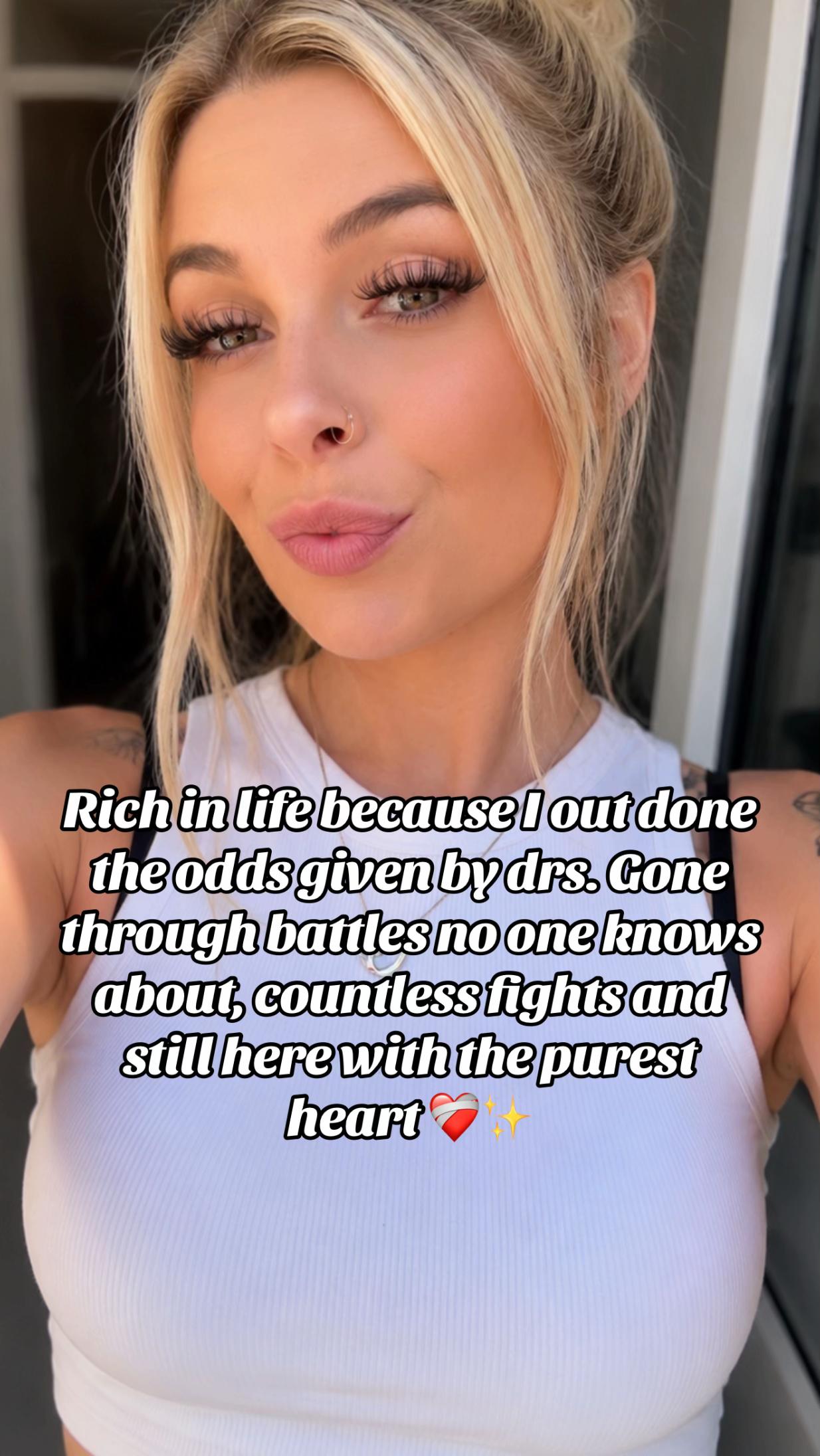 @Trishhh✨