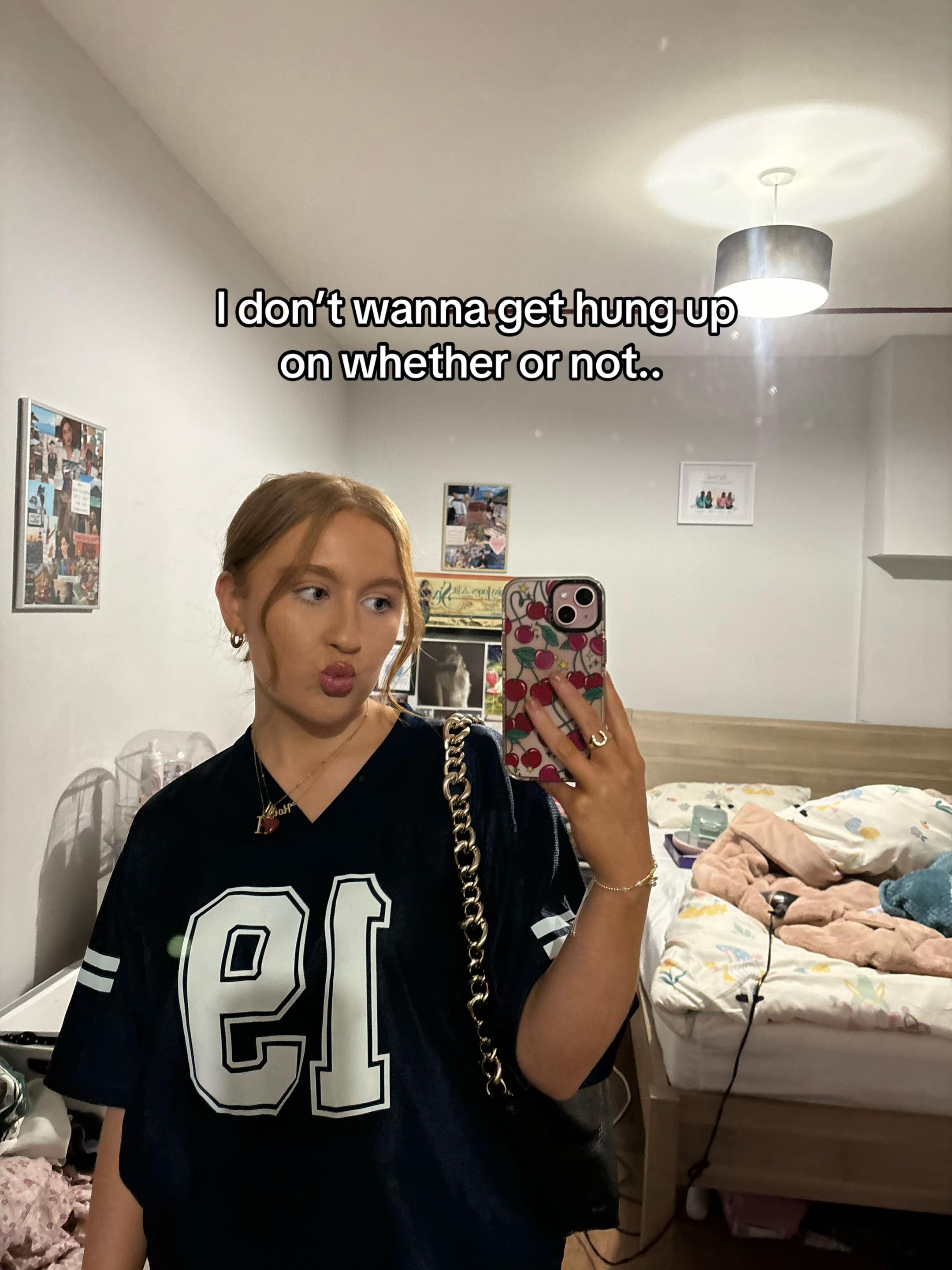@Holls