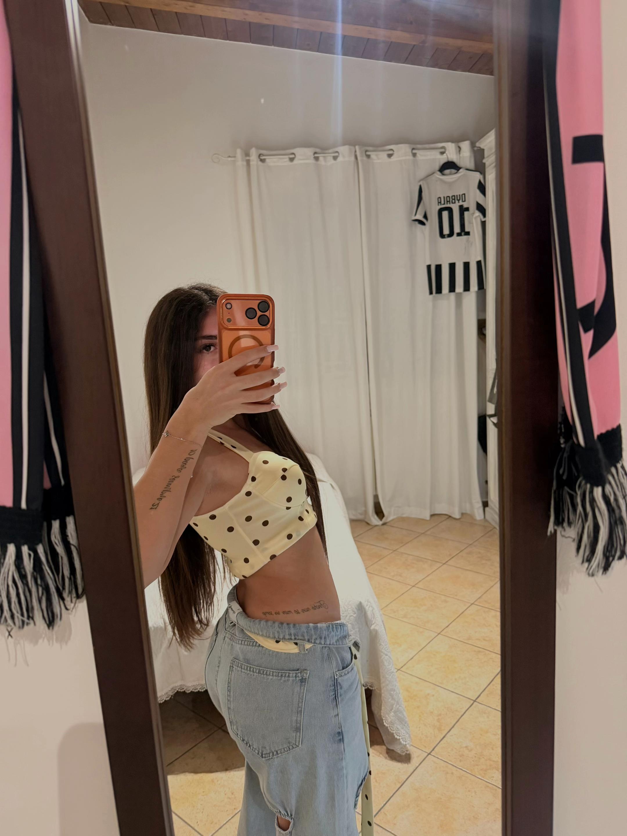 @F E D E👸🏻