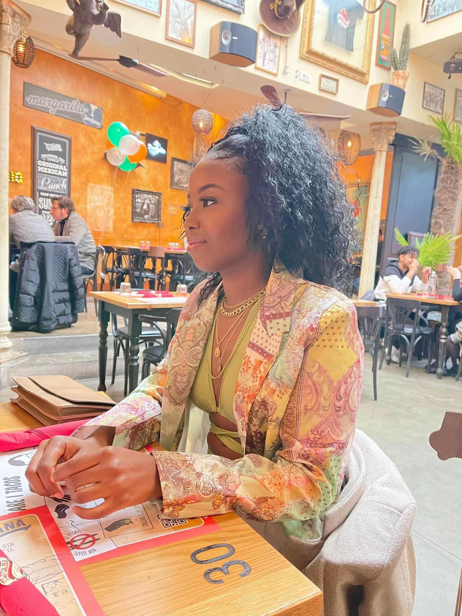 @𝑴𝒂𝒚𝒍𝒊𝒏🇭🇳🤎 🇮🇹