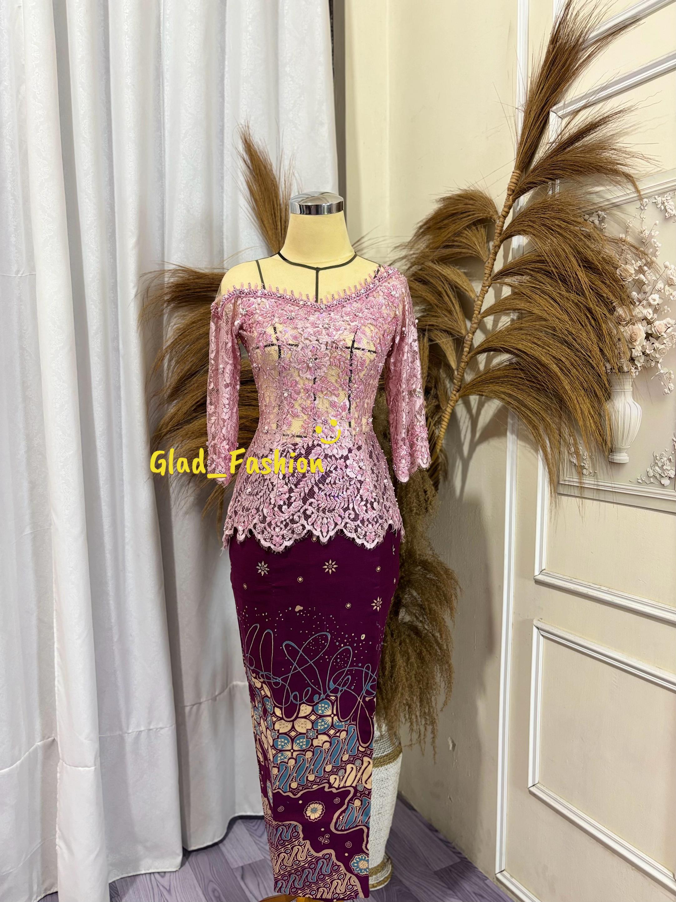 @Glad-Fashion10