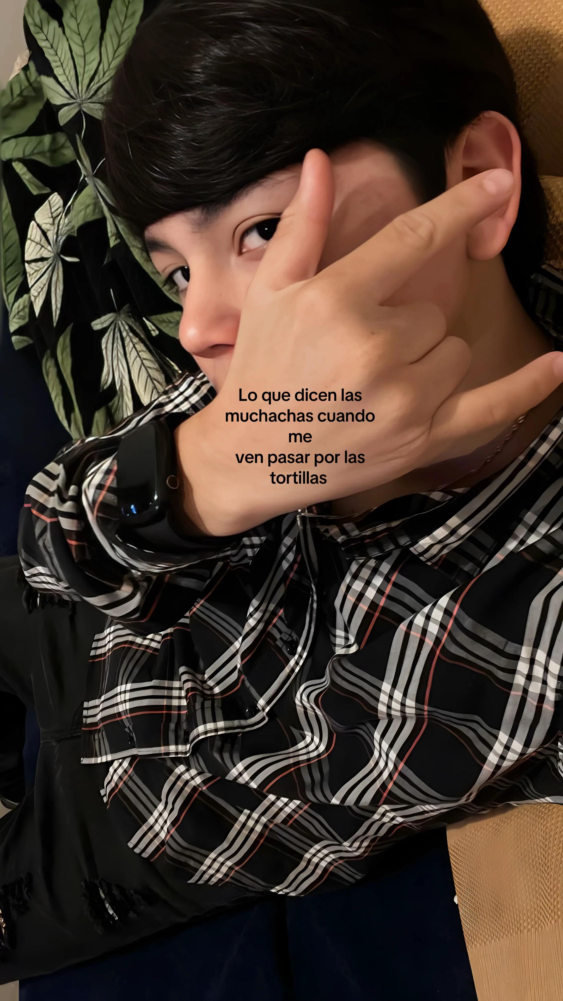 @⃟