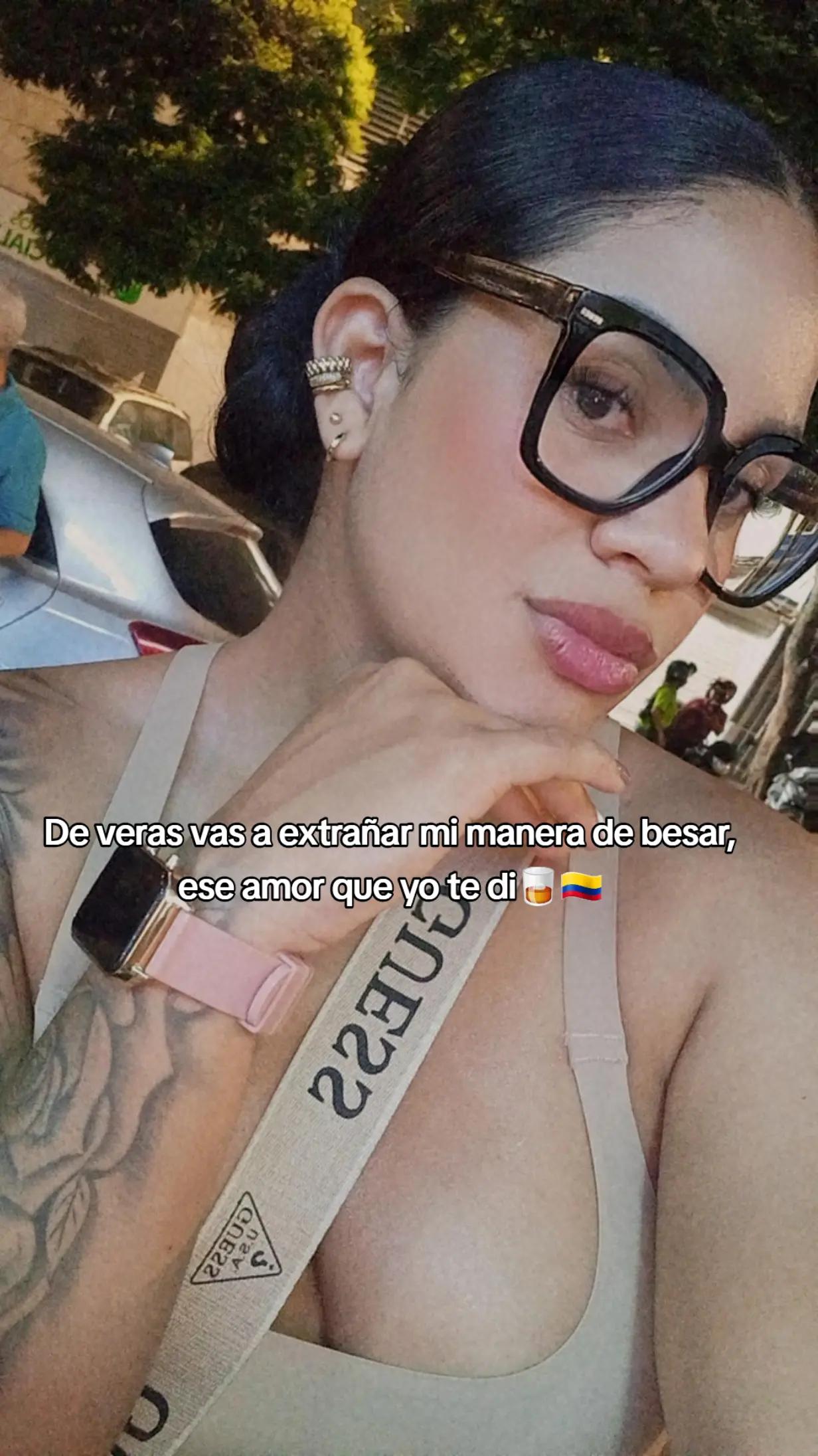 @&bull;Martina Martin&bull; te sigue