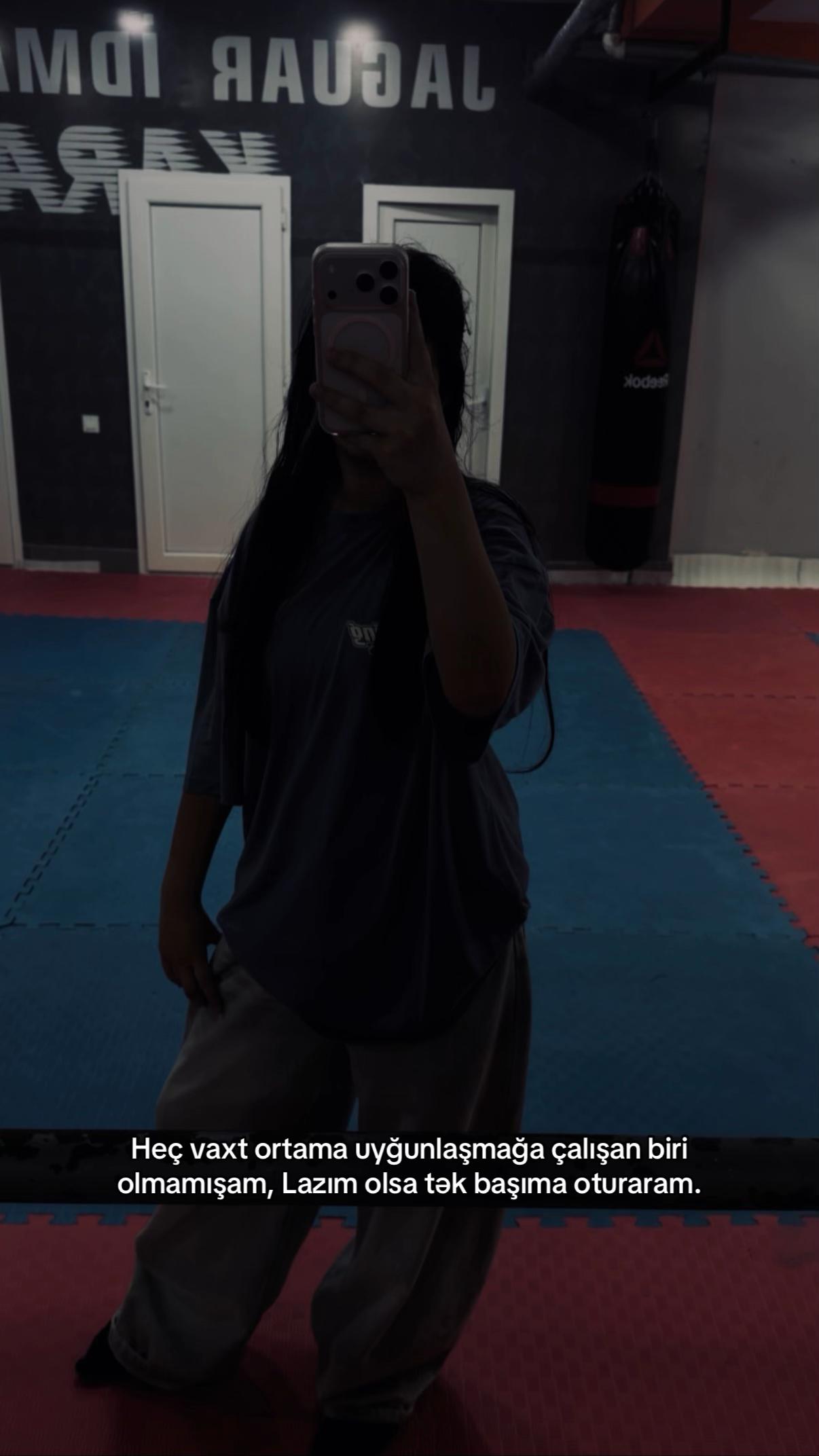 @lookatwhat🤨