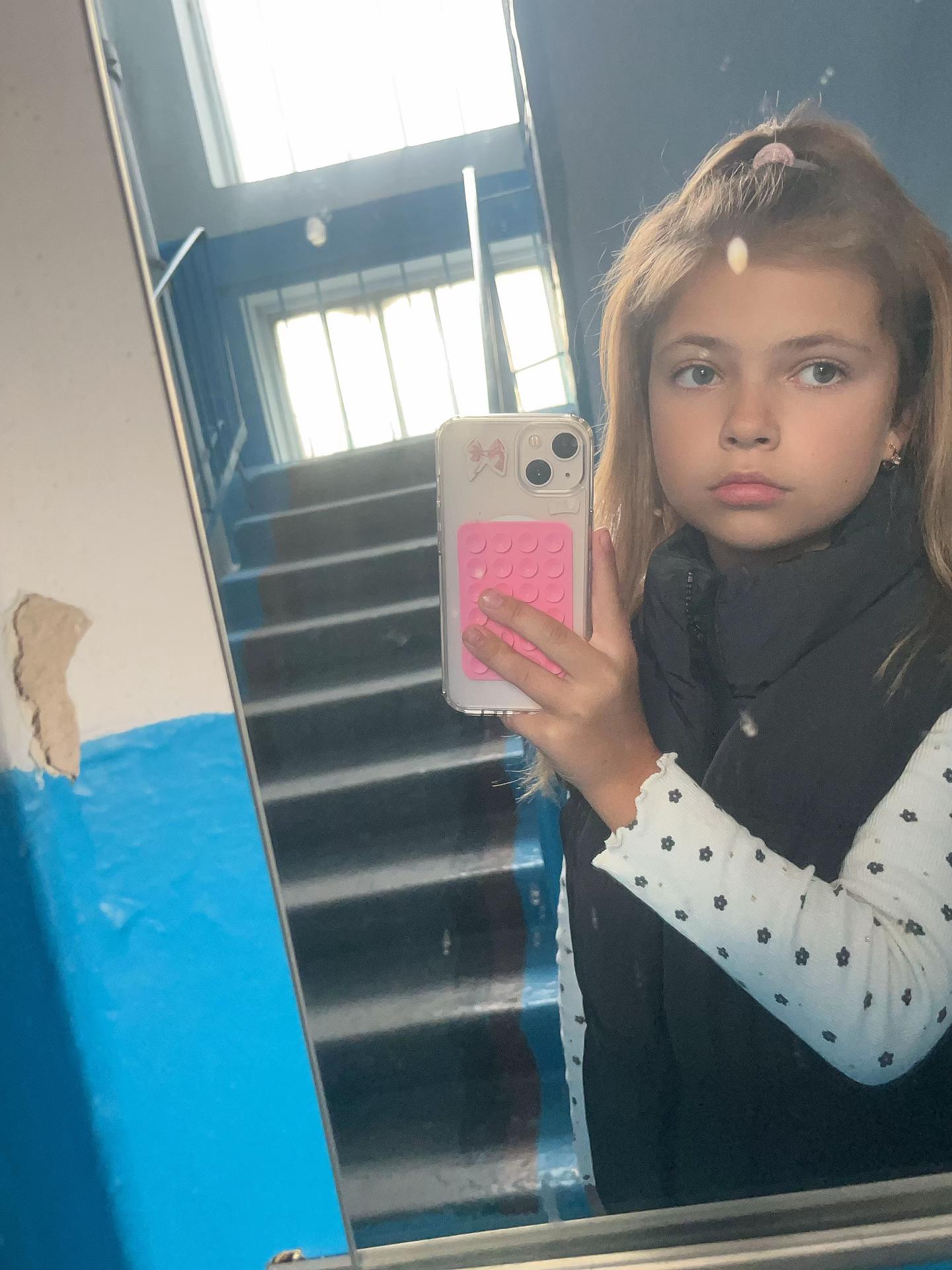 @Анютка шафлка 💖💗