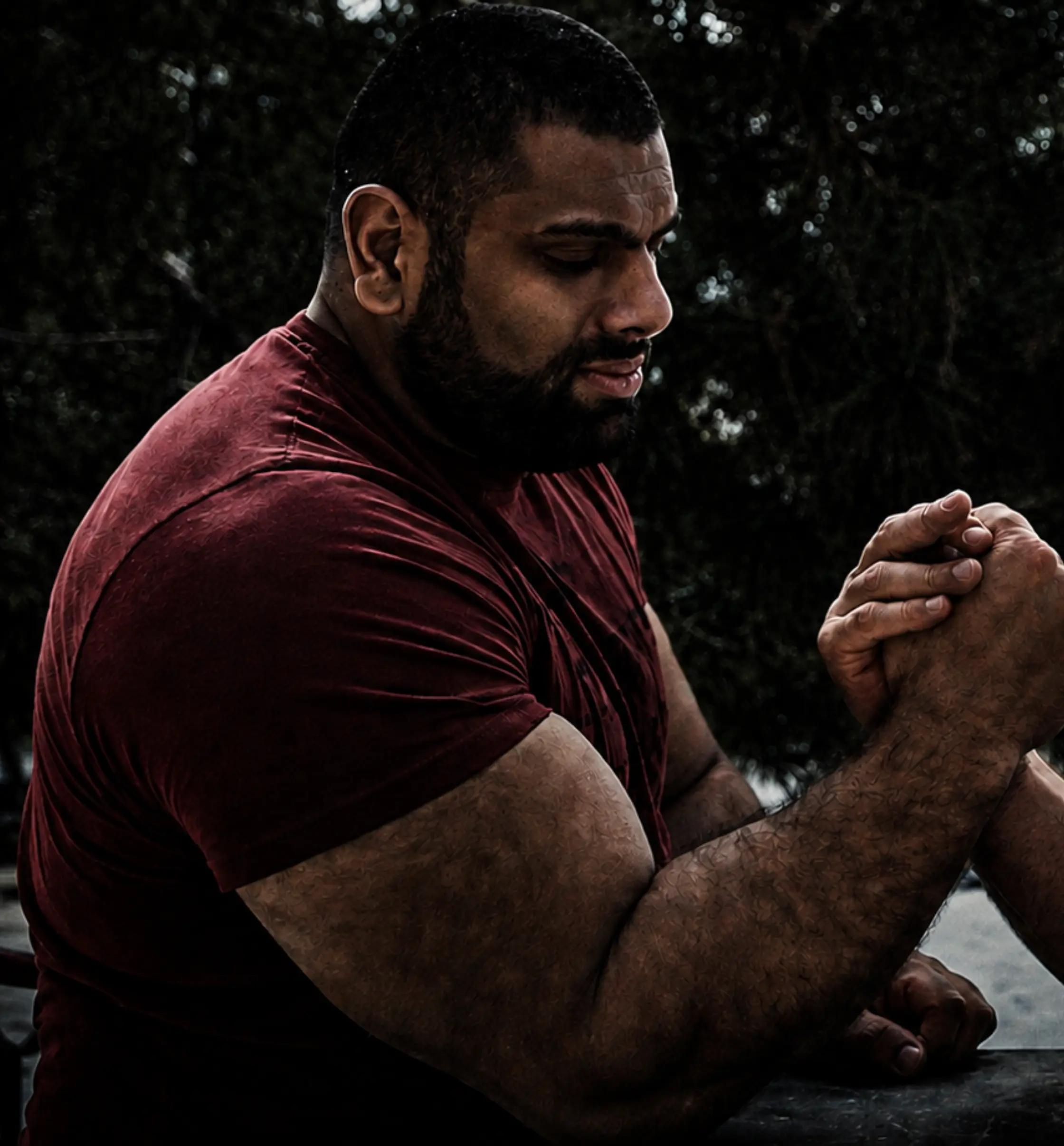 @Arm_wrestle_lab