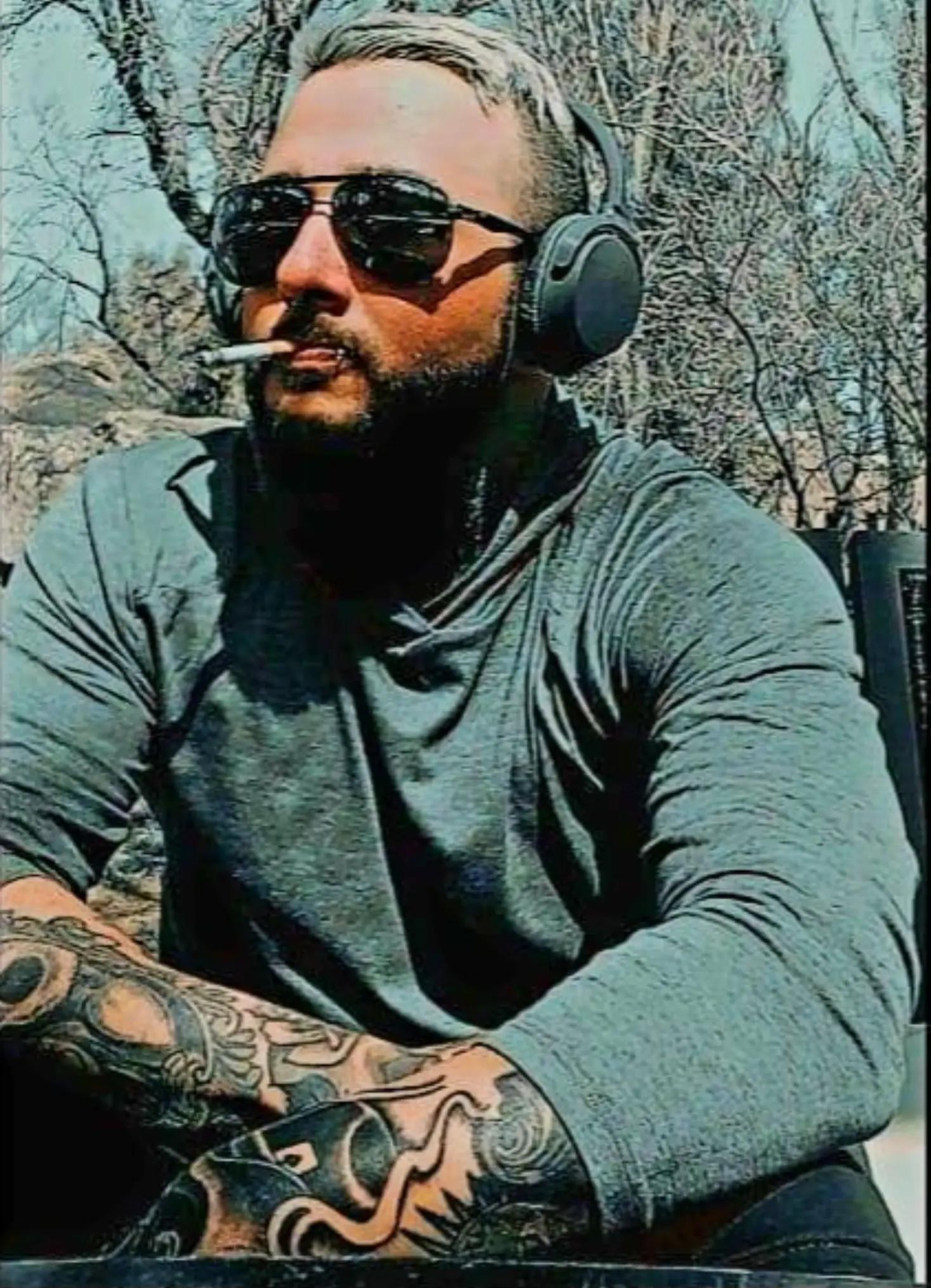 @shorttattooguy
