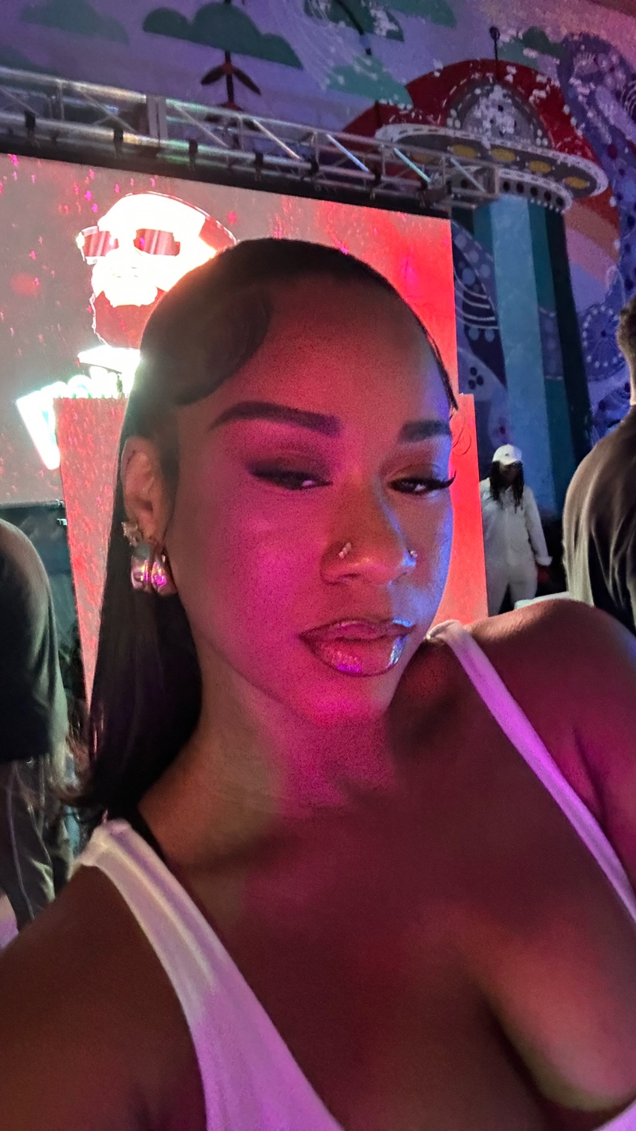 @Tiarra ๐ฃ