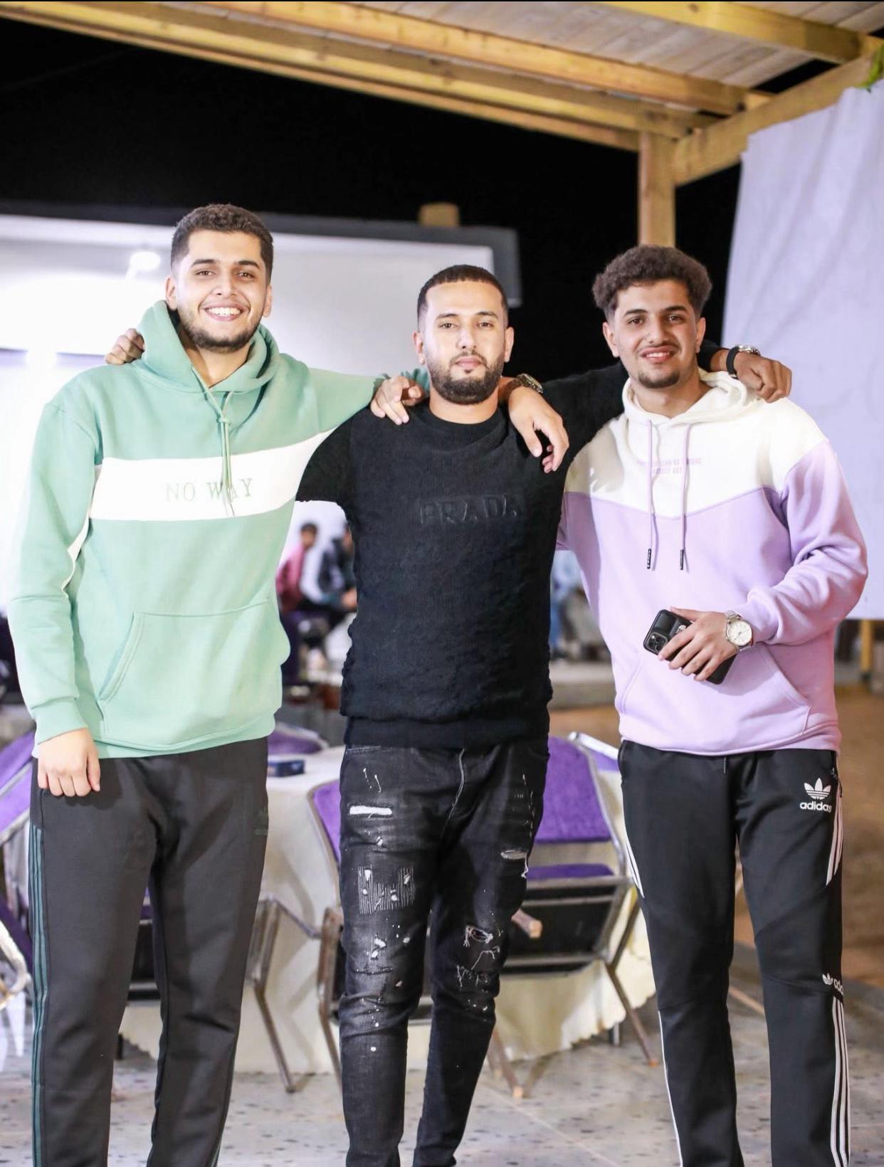 @عبدالمهيمن .