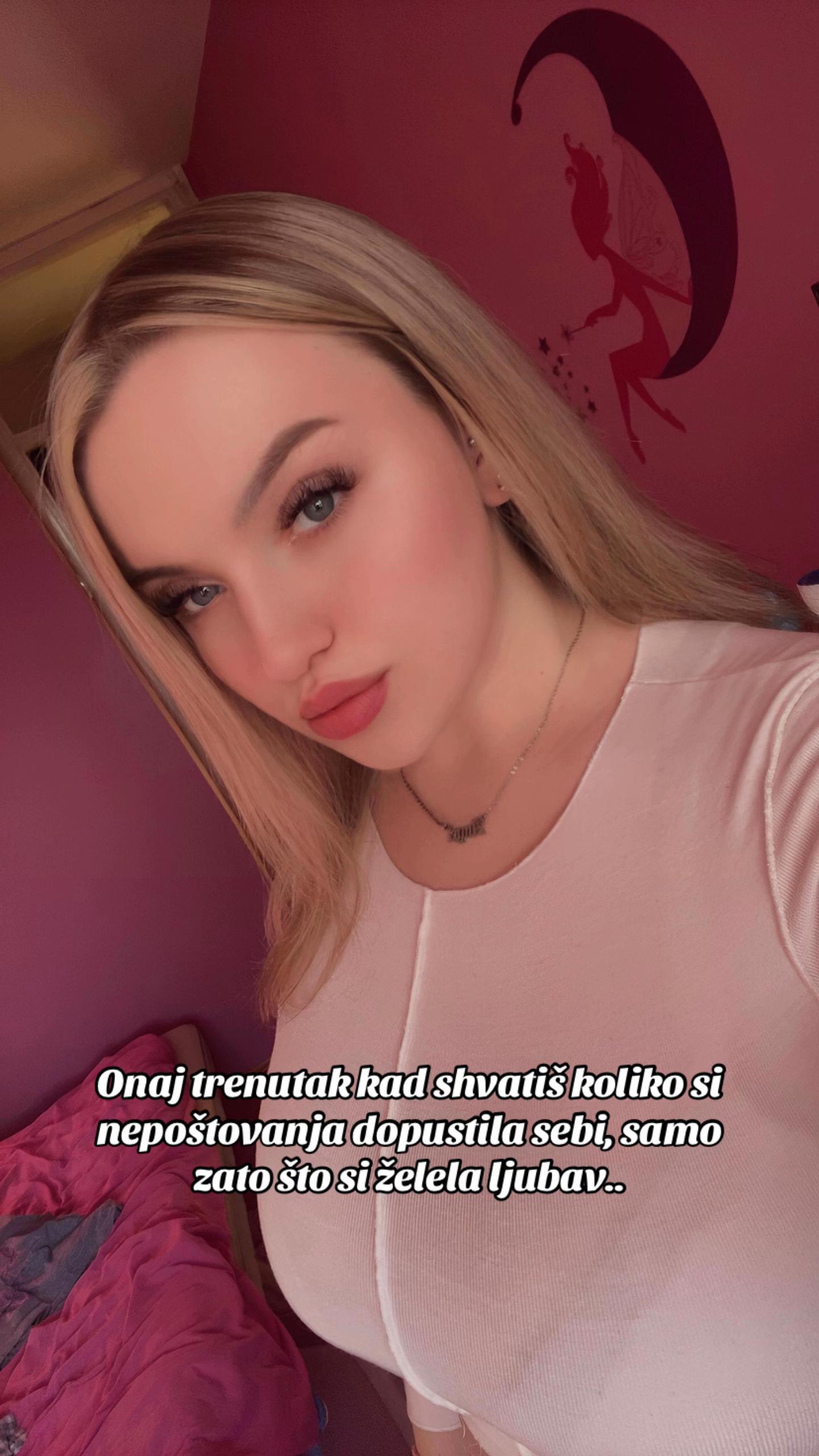 @𝐄𝐋𝐀✨