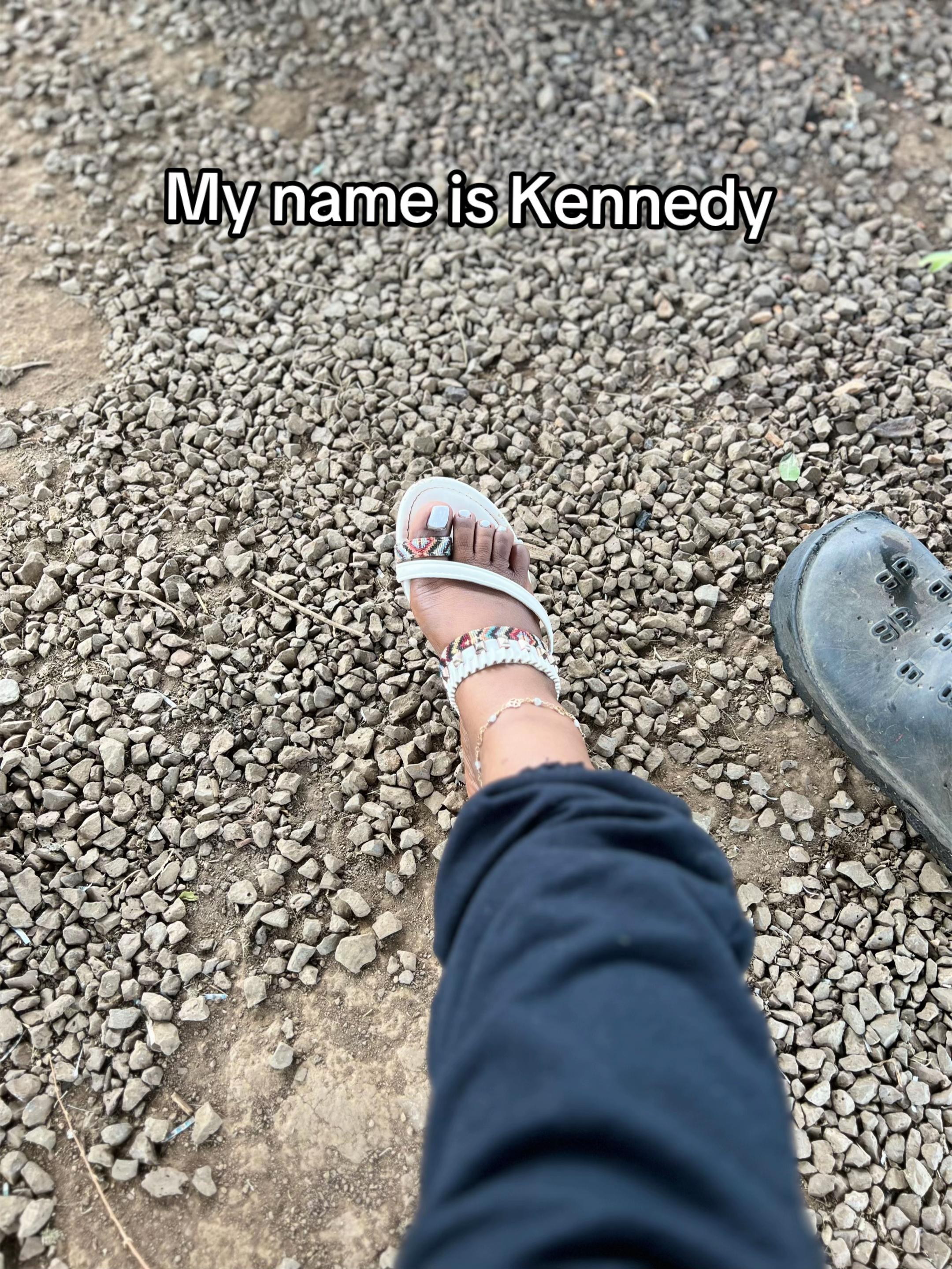 @ǝʞ ʎpǝuuǝʞɯɐı