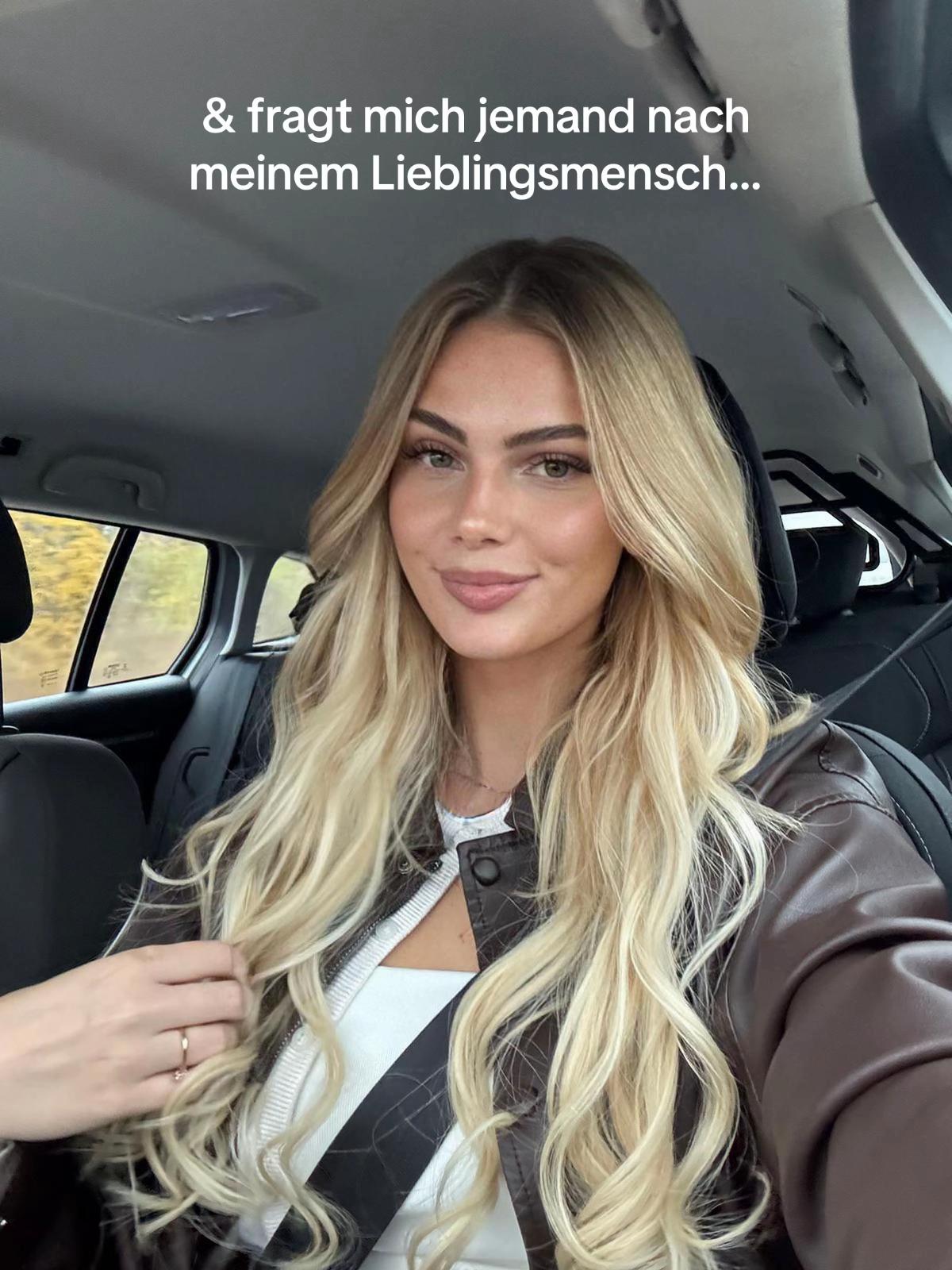 @laura