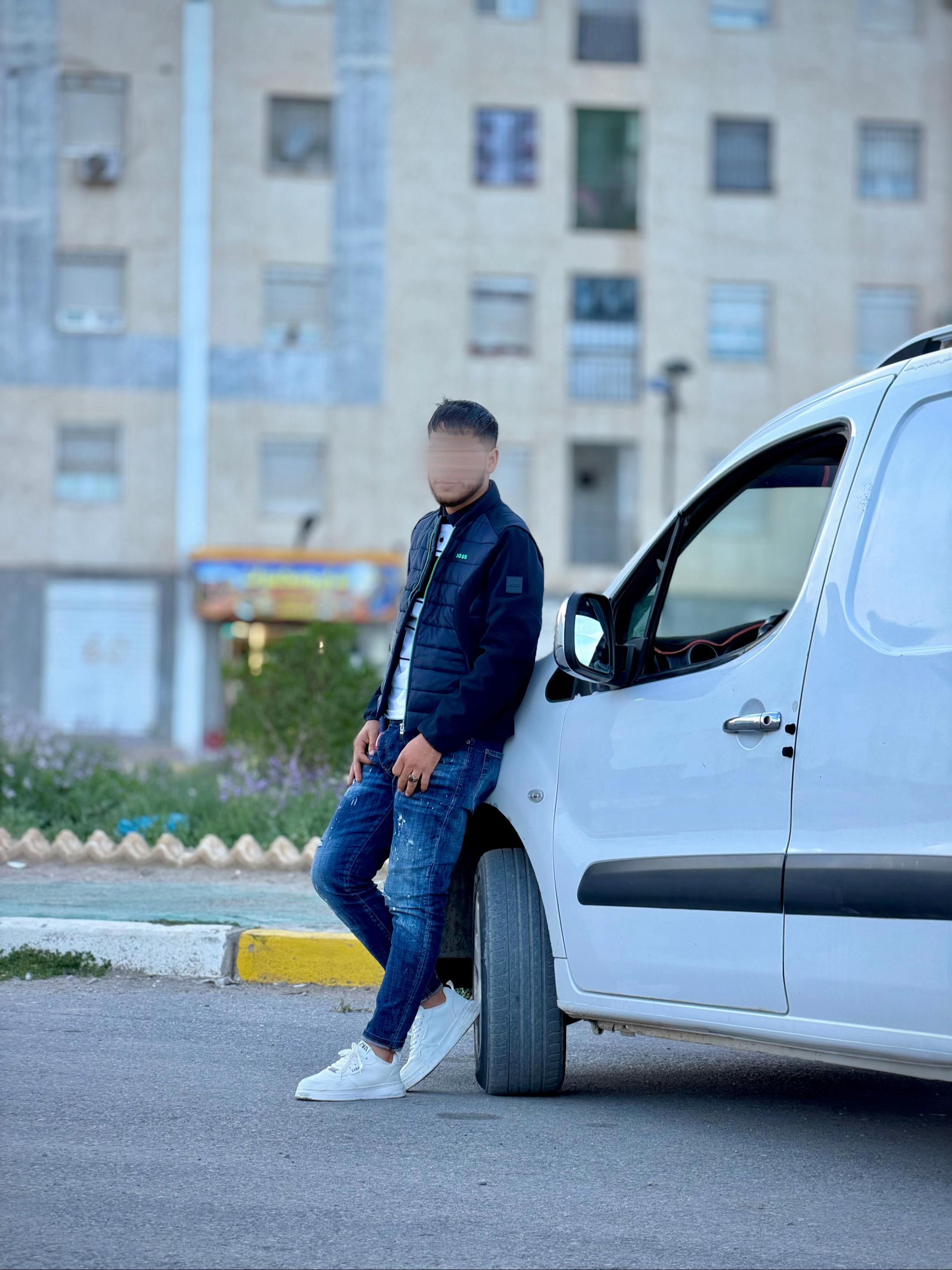 @هشام العقون