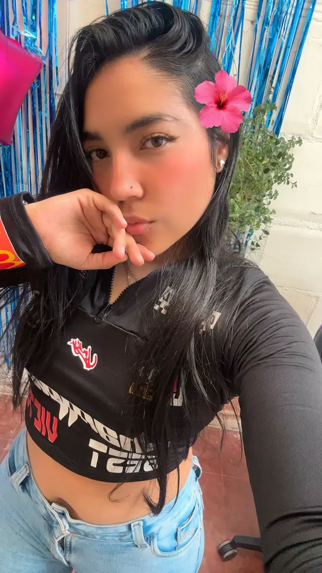 @CAMILA RODR&Iacute;GUEZ 🦋🧸🌻