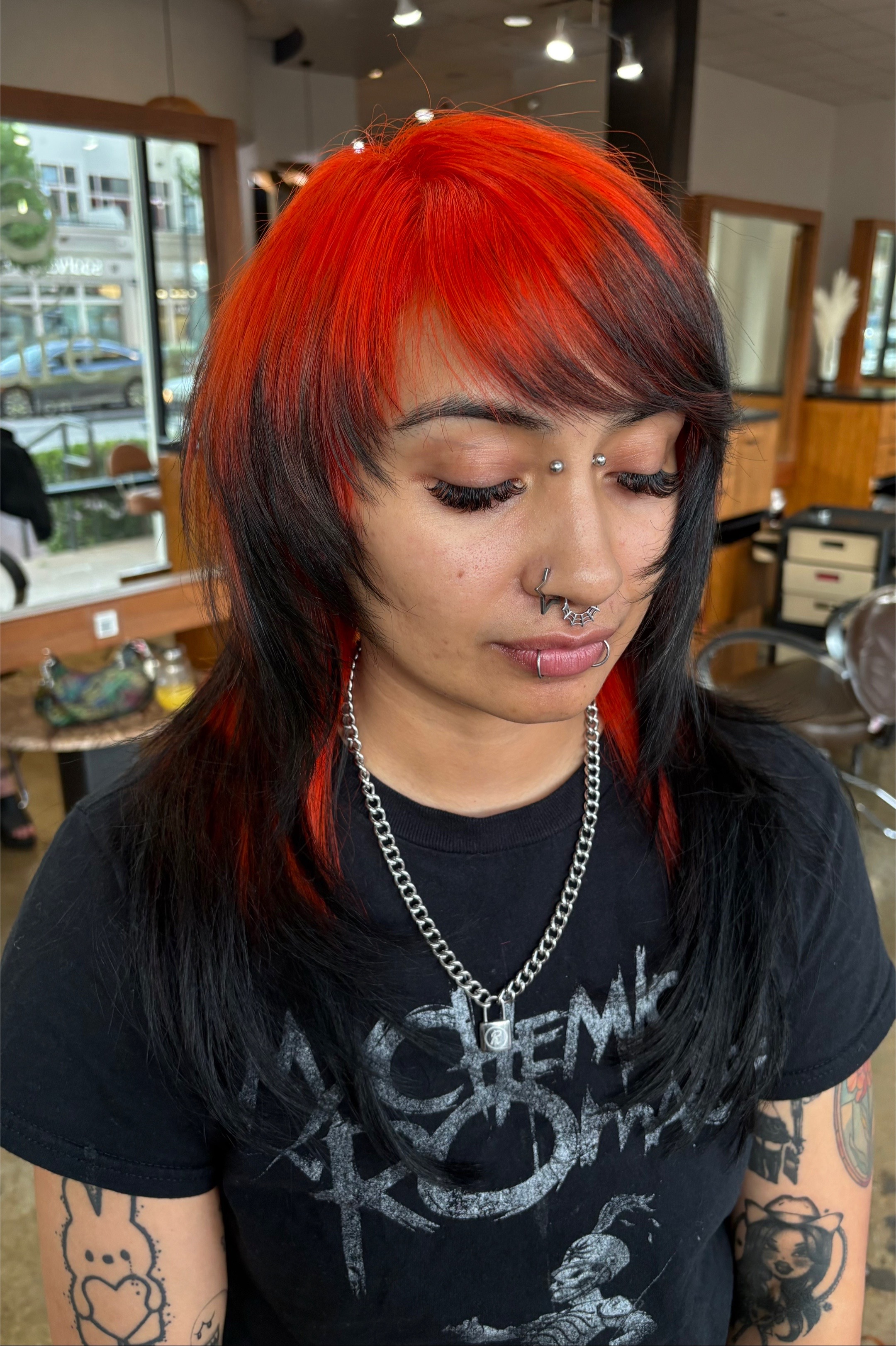 @Bruja