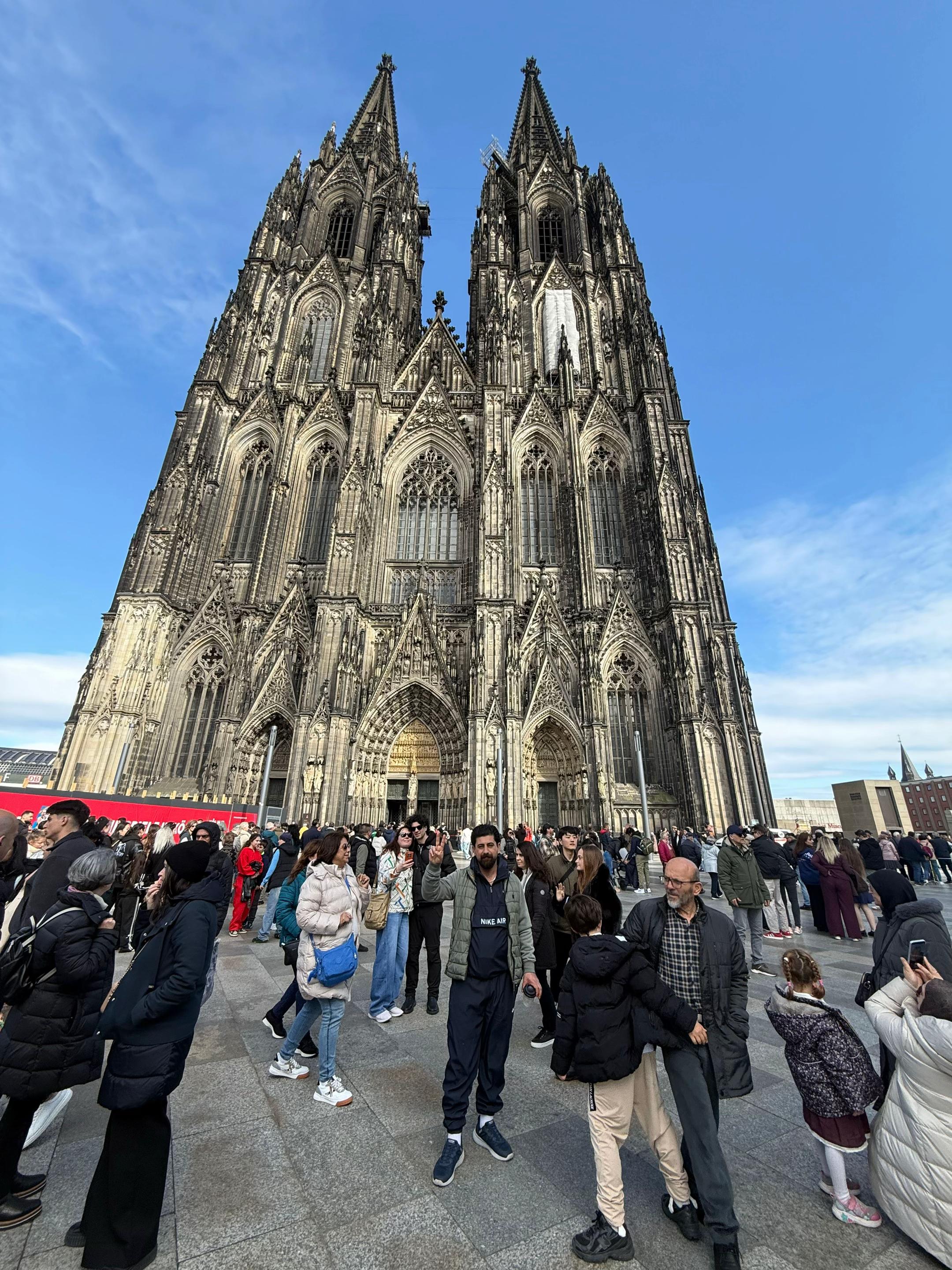 @Salh Hussain🇩🇪