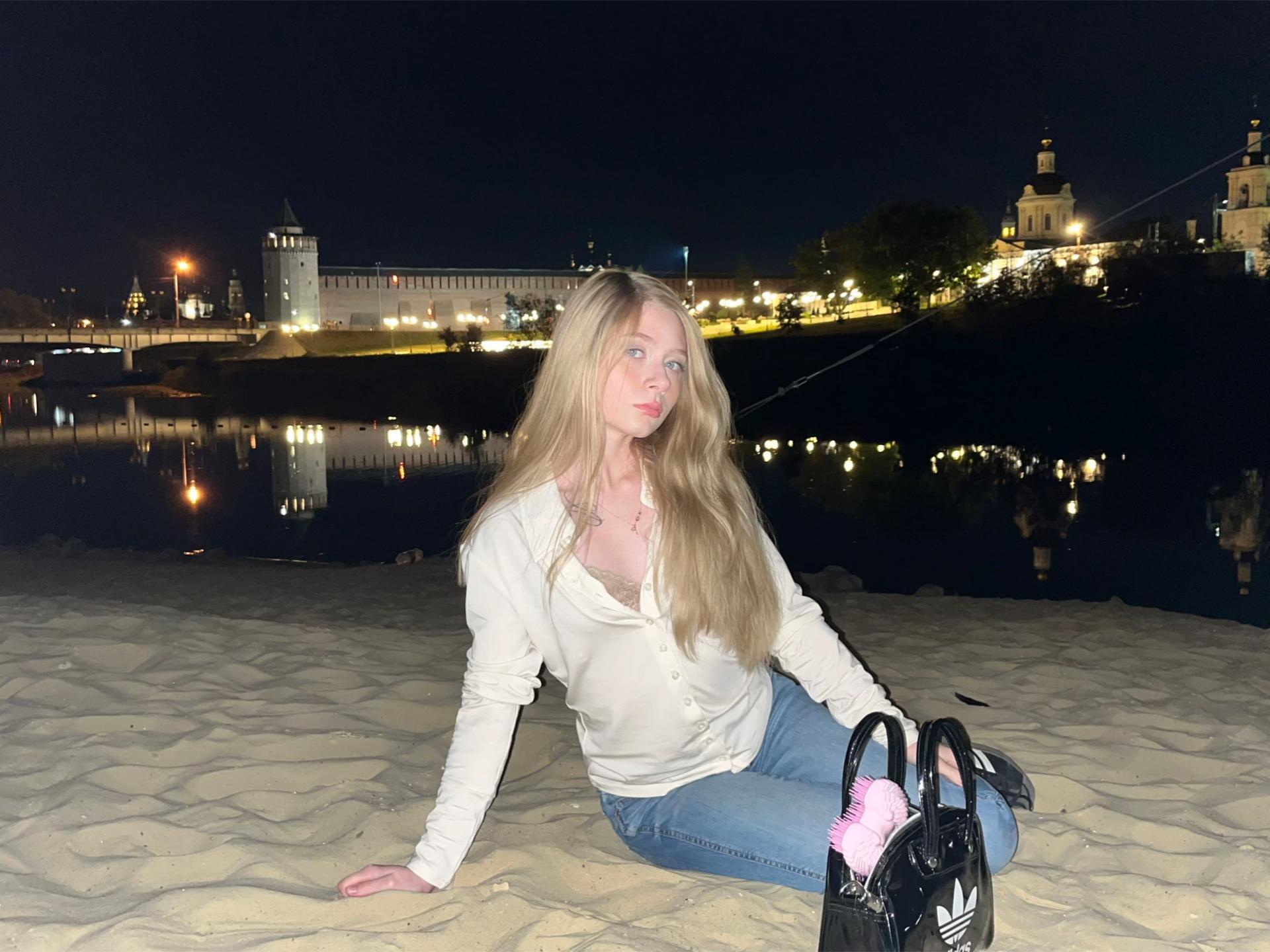 @glam.
