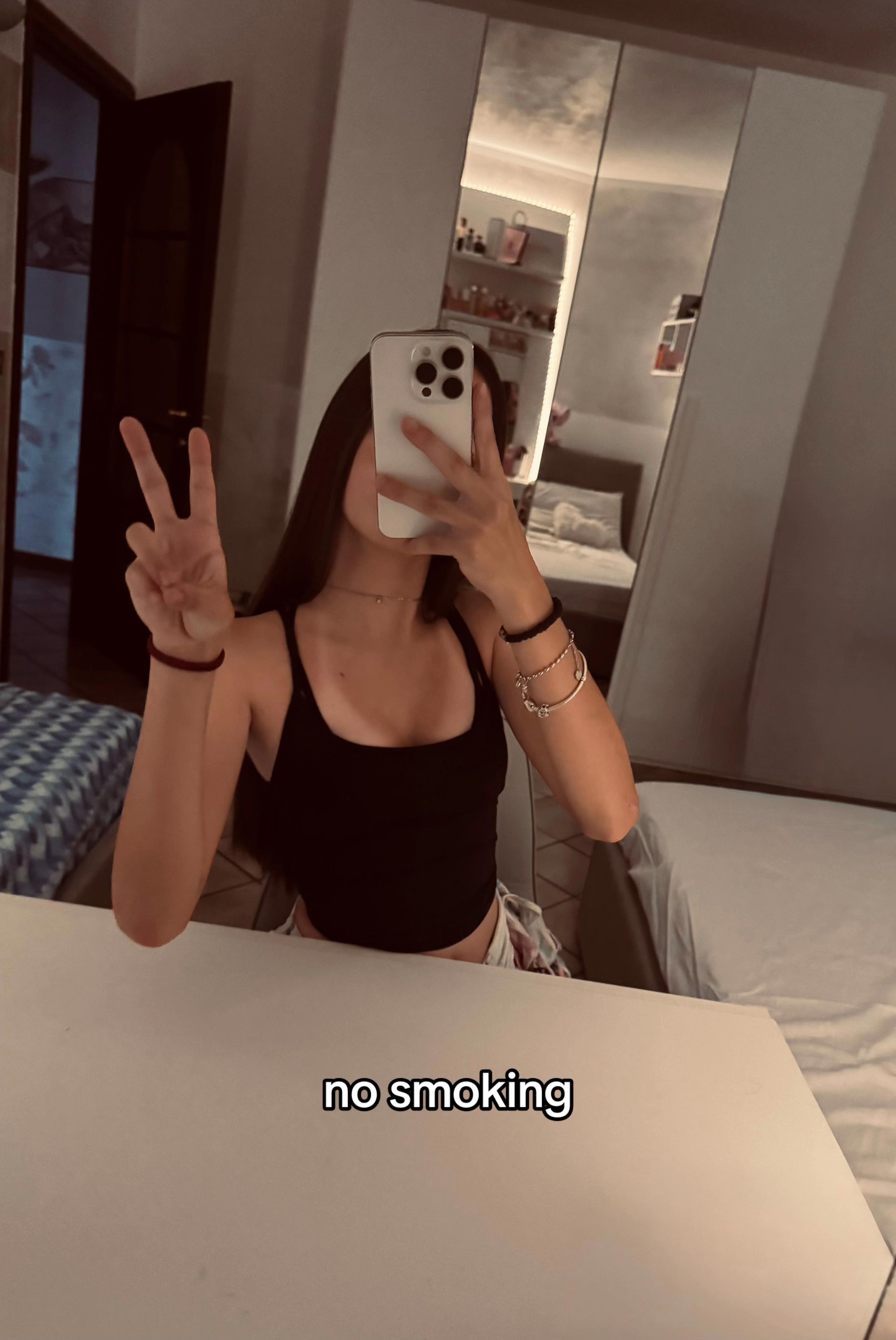 @🦈