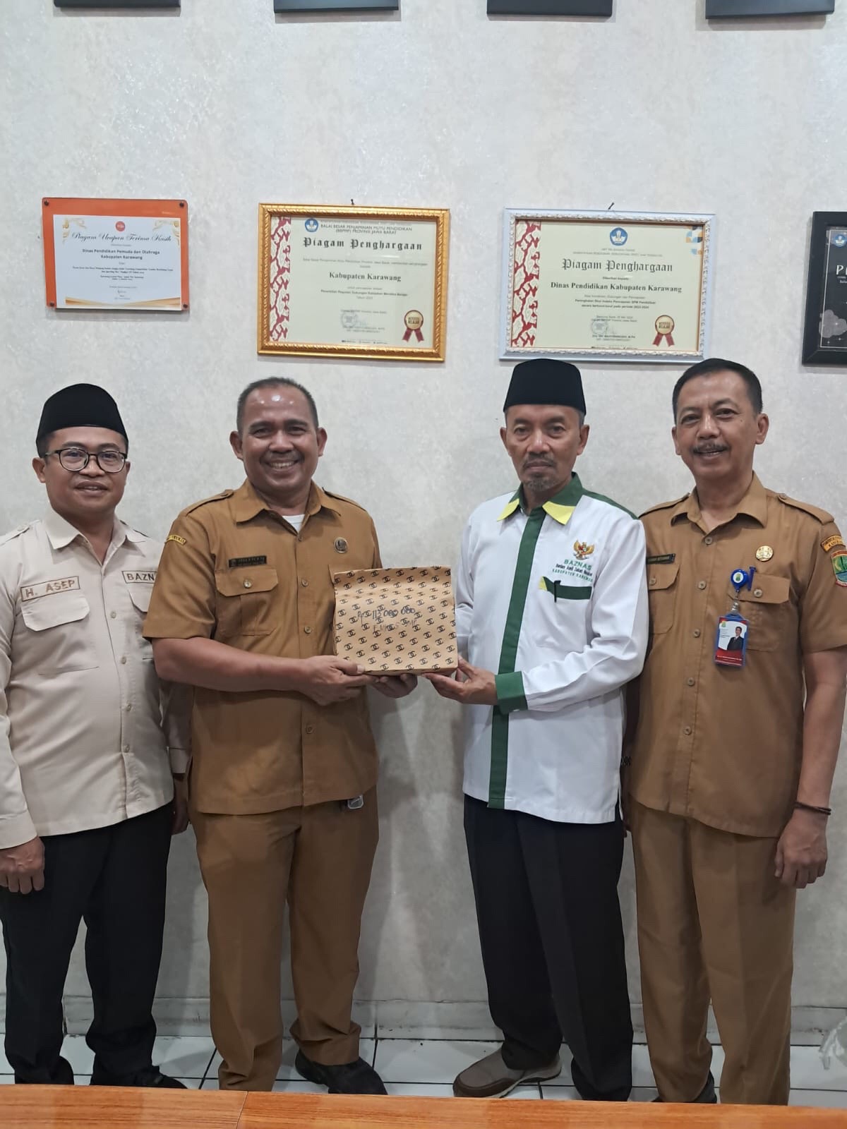 @Pesantren alhidayah Rawamerta