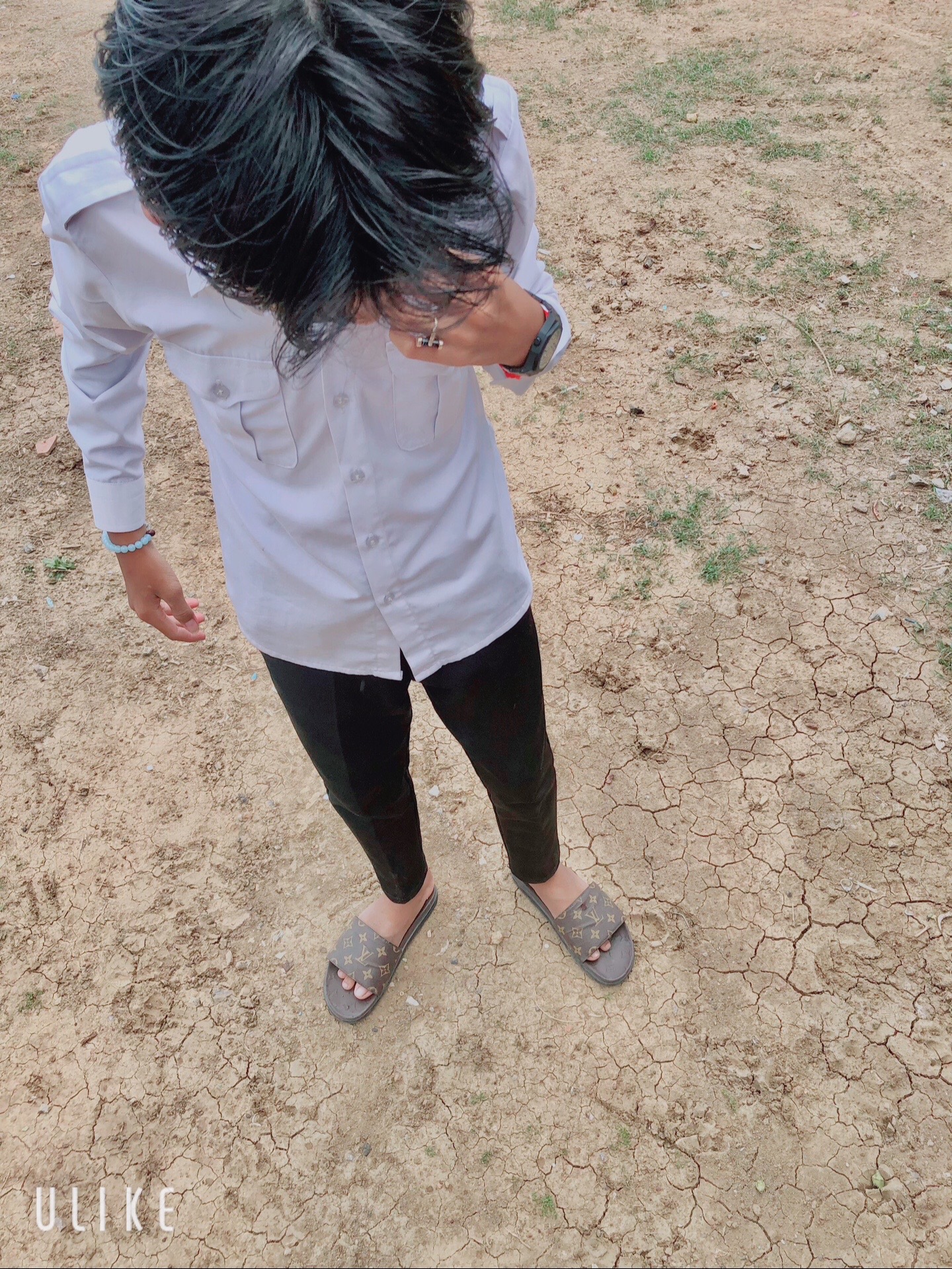 @បុរសល្អជាងគេលើលោកគឺបងត្រា😕