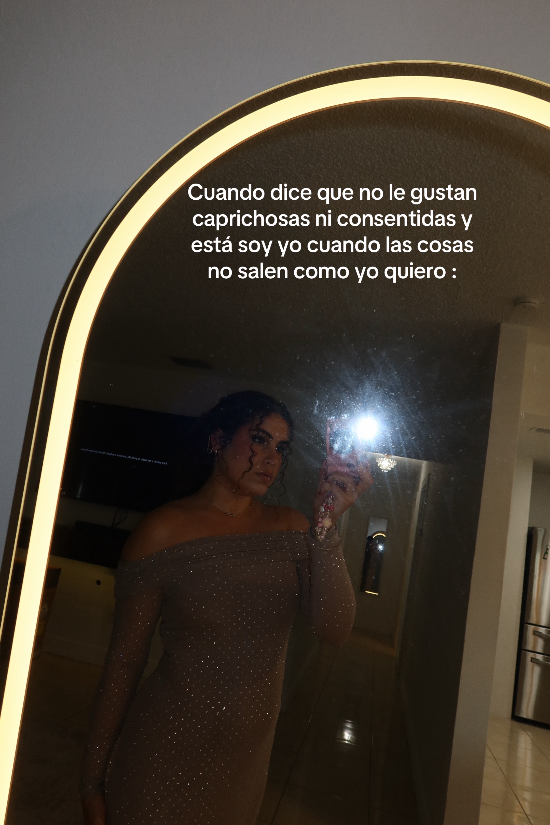 @lialopez
