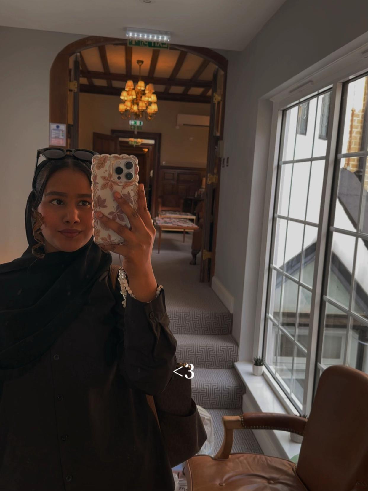 @shamla_aathif