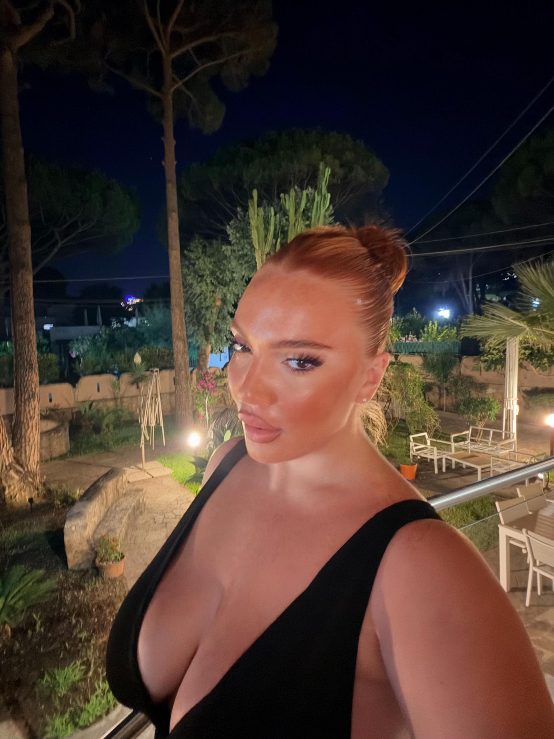 @_corinnepetrellese_
