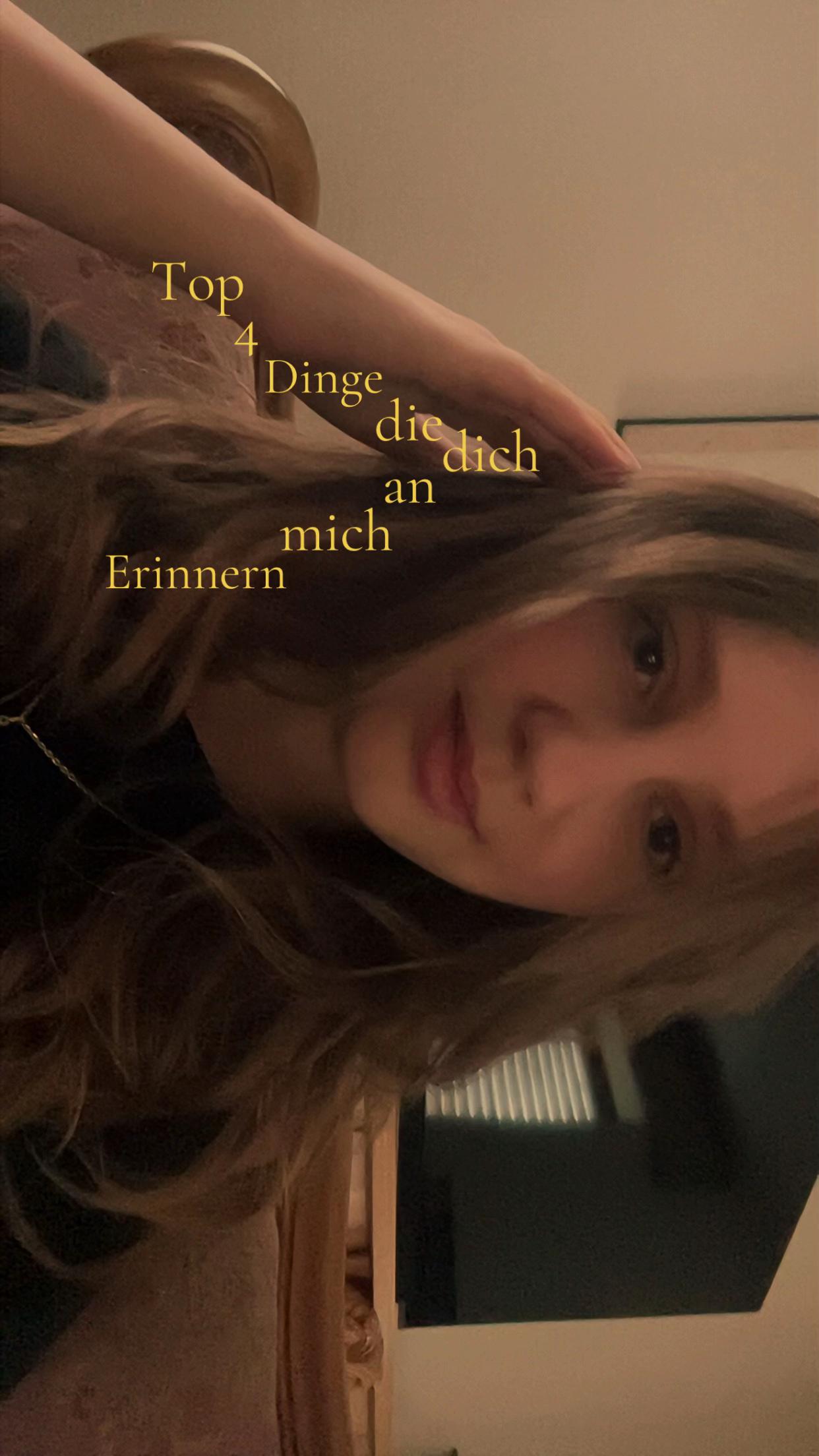 @🀥