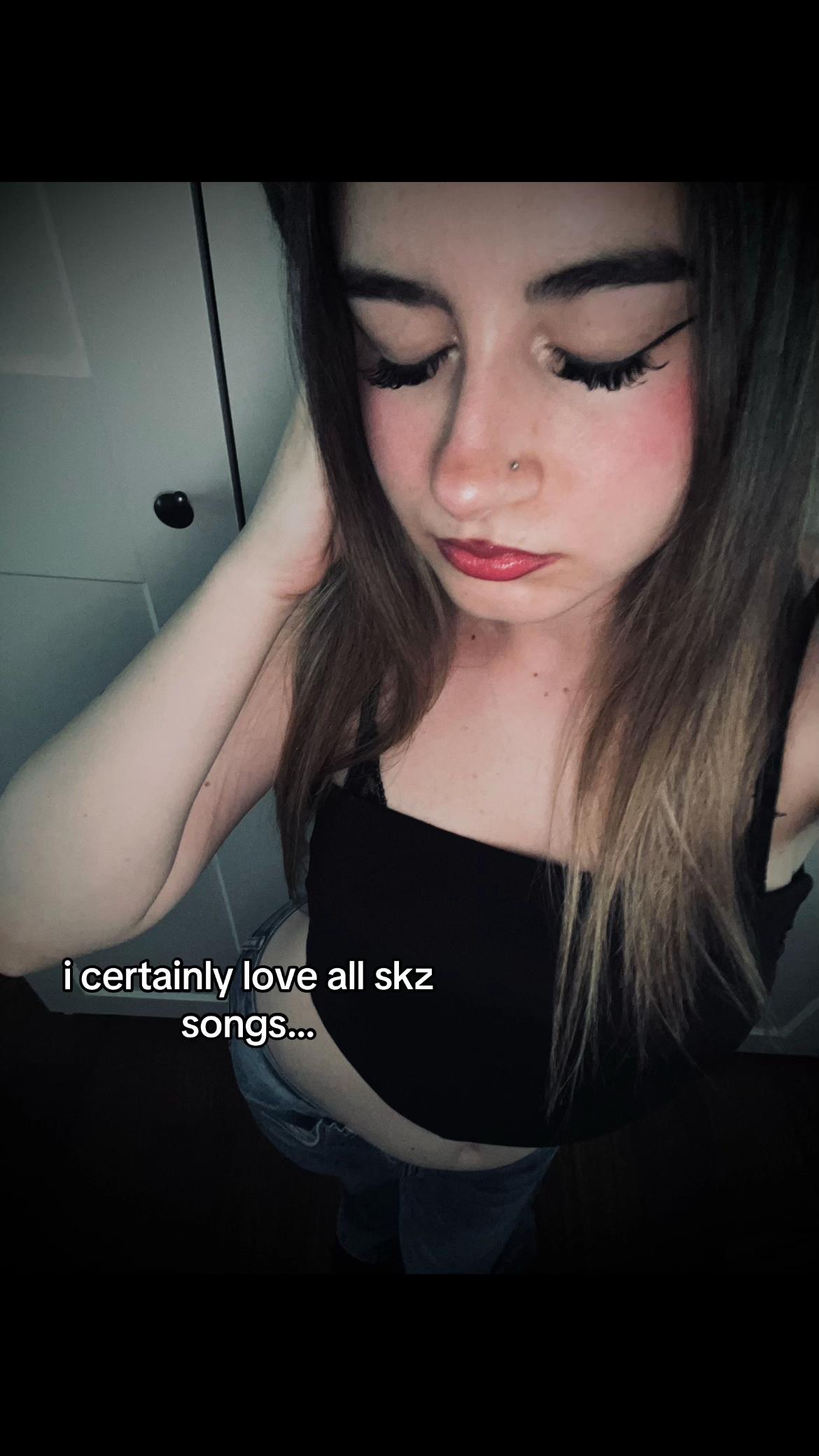 @𝖉𝖔 𝖎𝖙🎶||bin’s version🌟