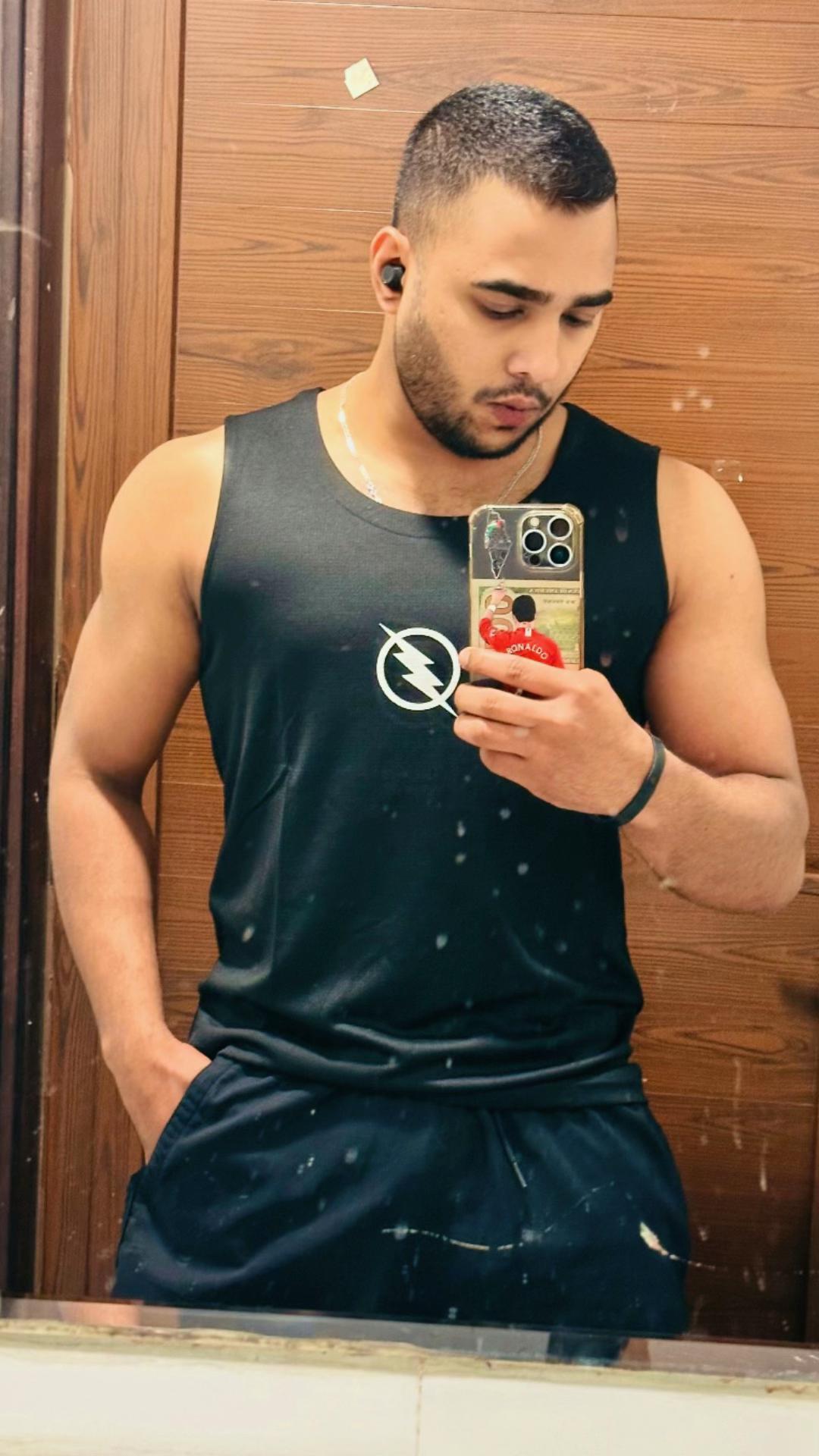 @It’s_____AJ🇦🇪