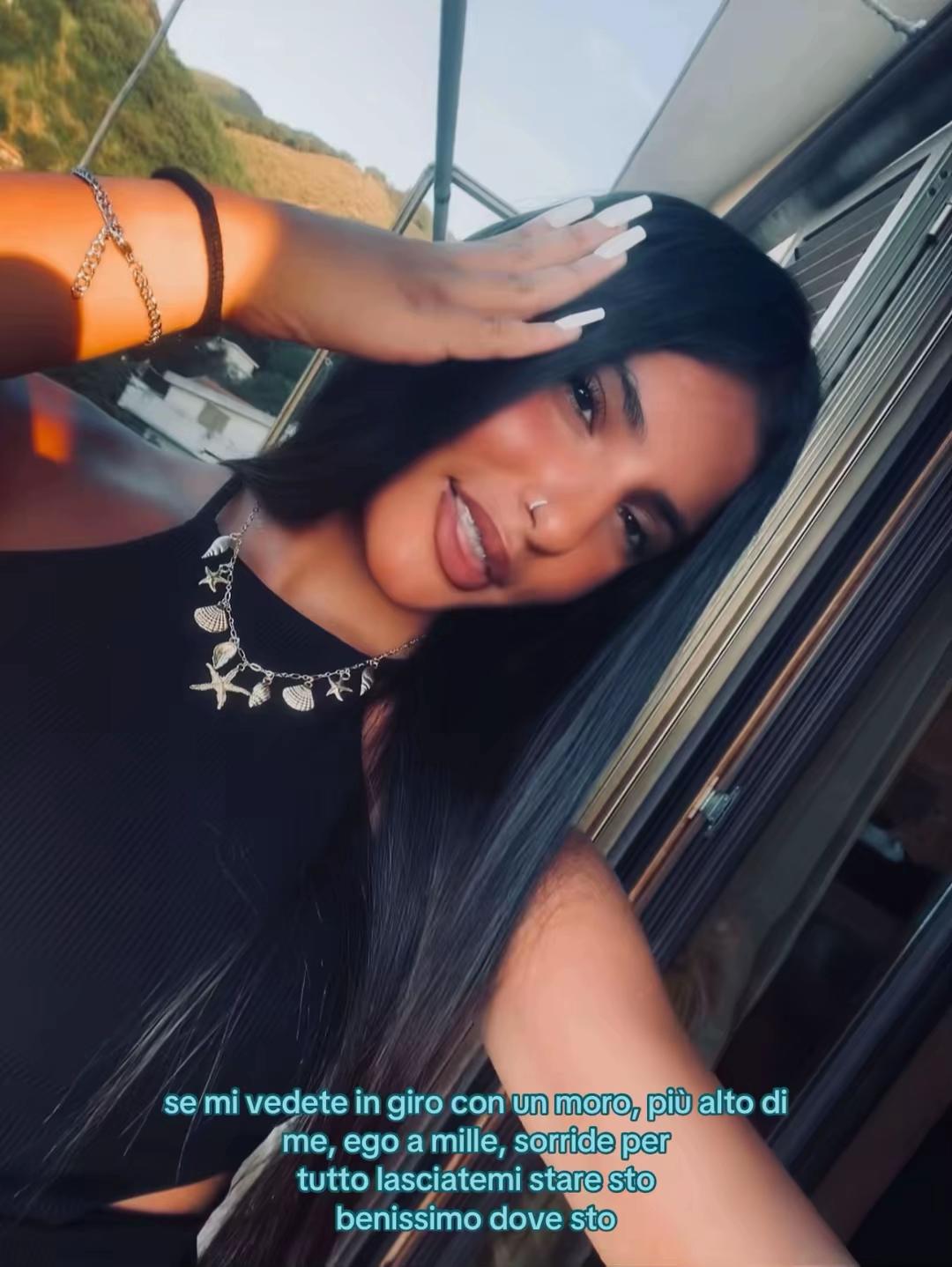@𝟟𝟟𝟟