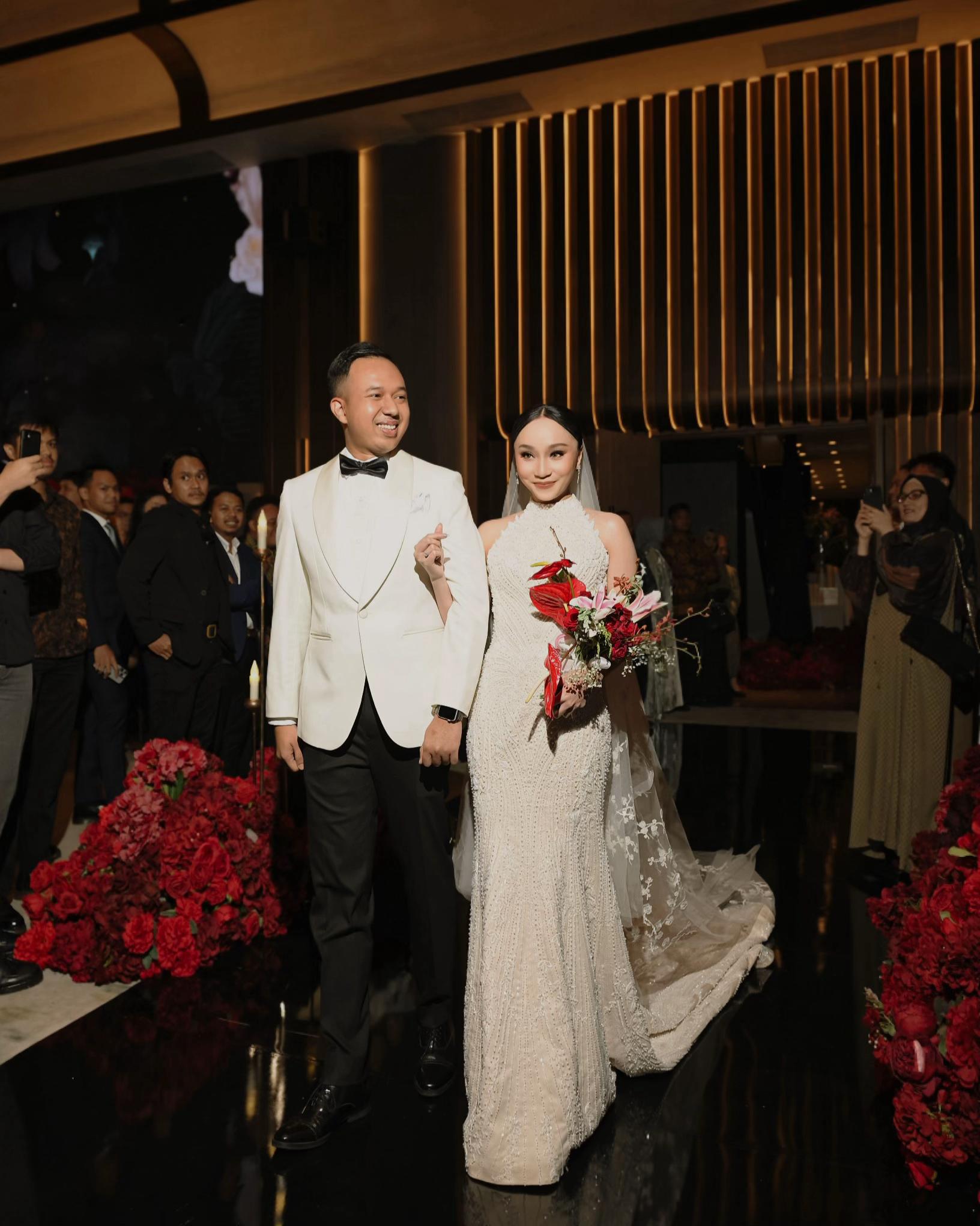 @Ivory Bridal