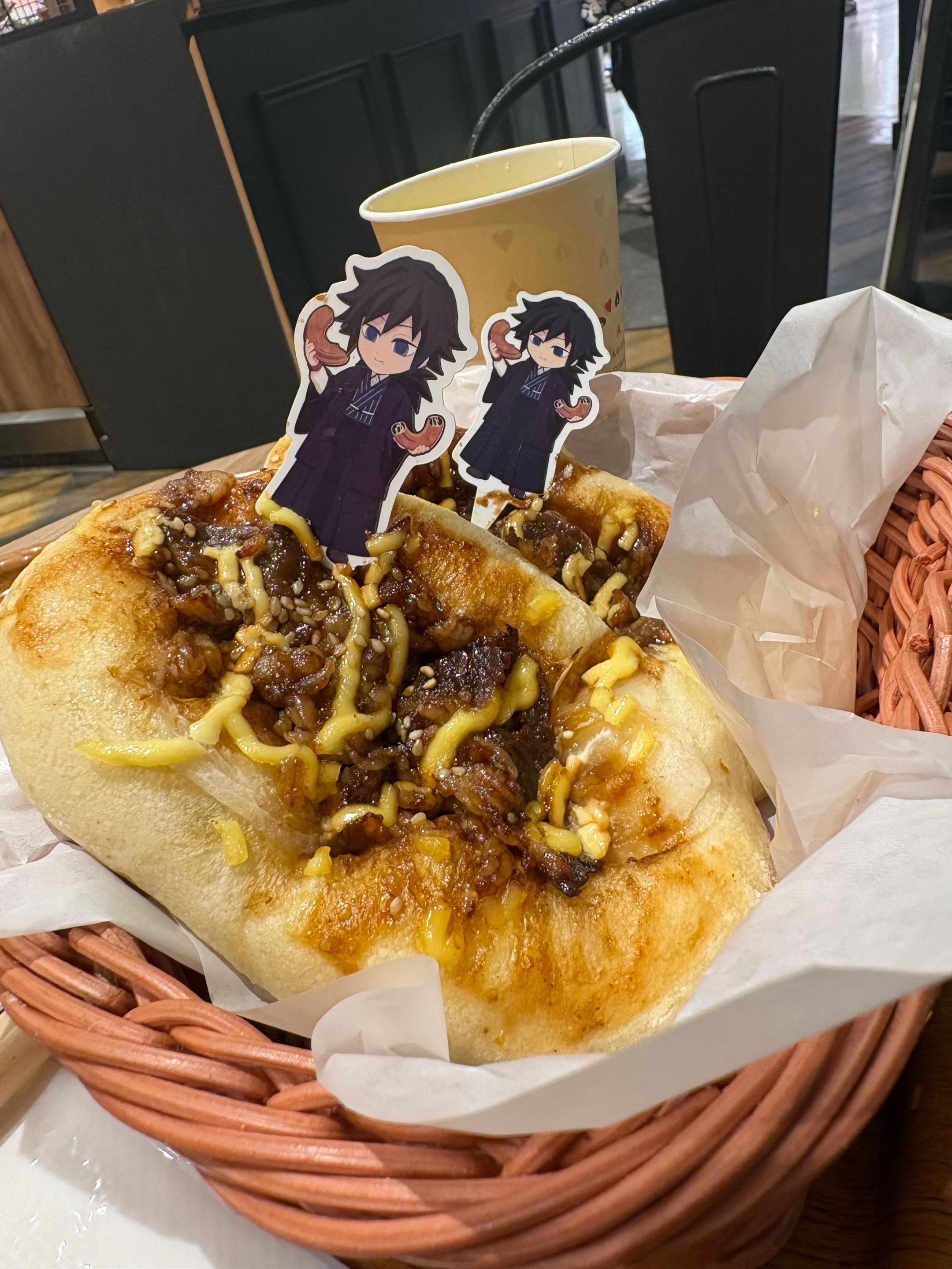 @Achria | Giyu’s #1 meat rider