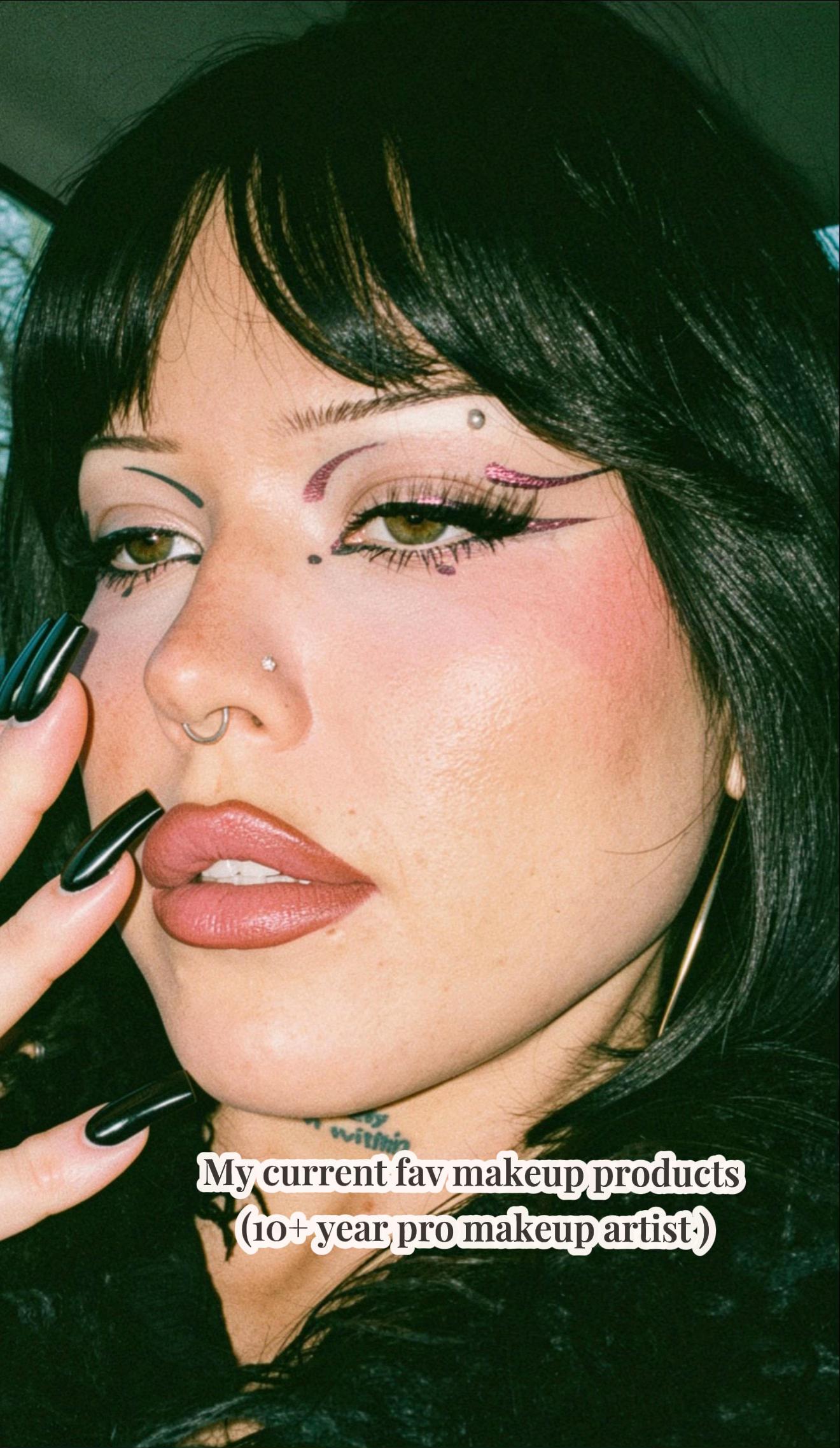 @𝕾𝖆𝖗𝖆𝖍 𝕱𝖊𝖊𝖓𝖆