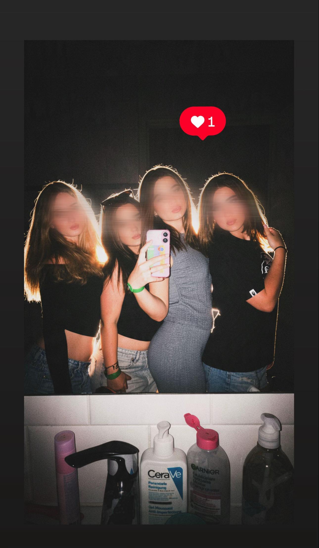 @𝑺.