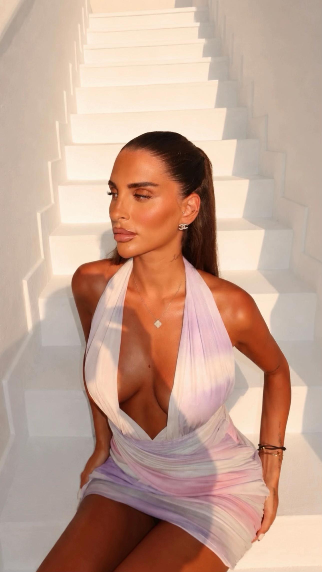@alinaranacher