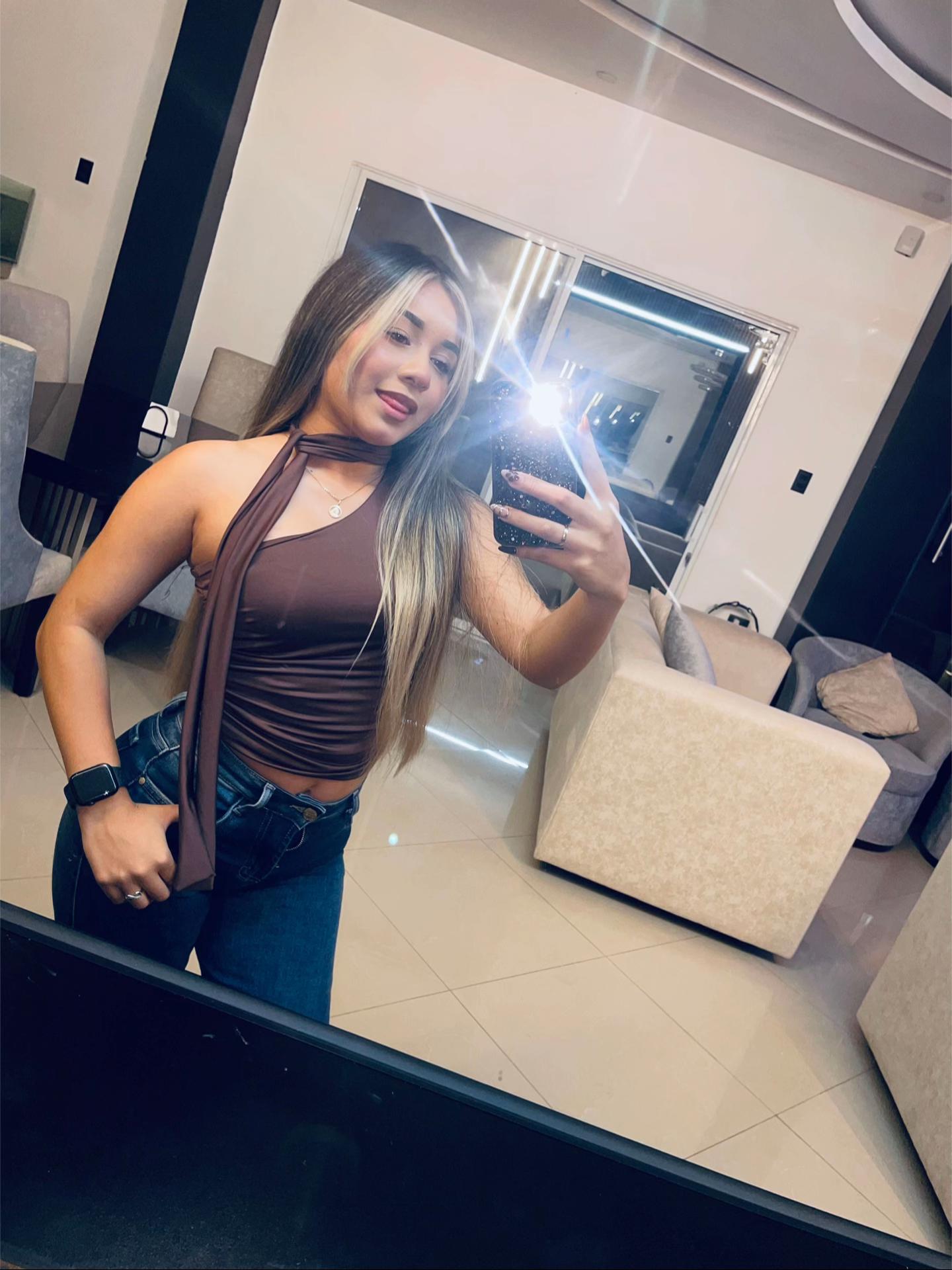 @danaela