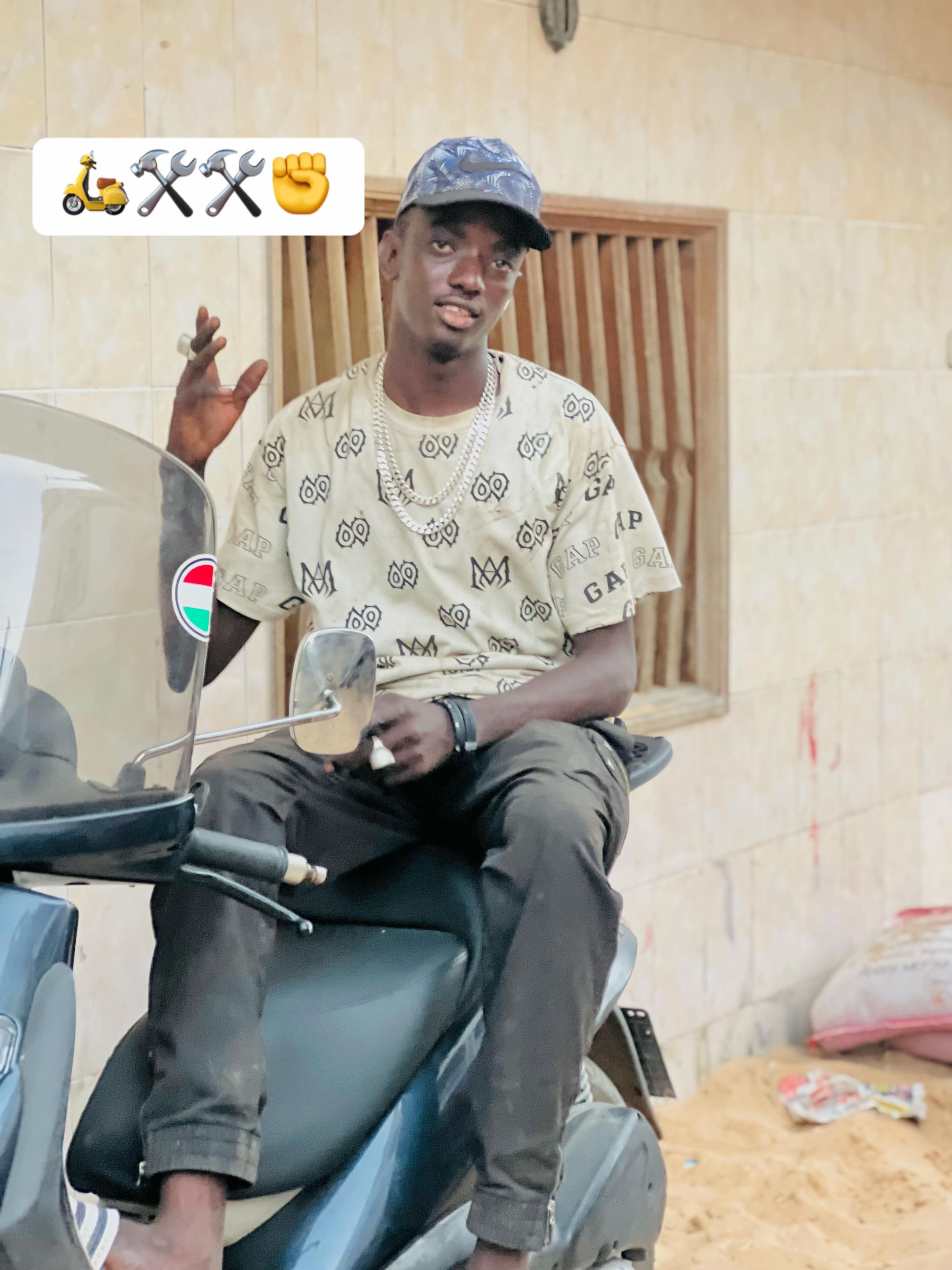 @CHEIKHOU YALLA BI🛵👑