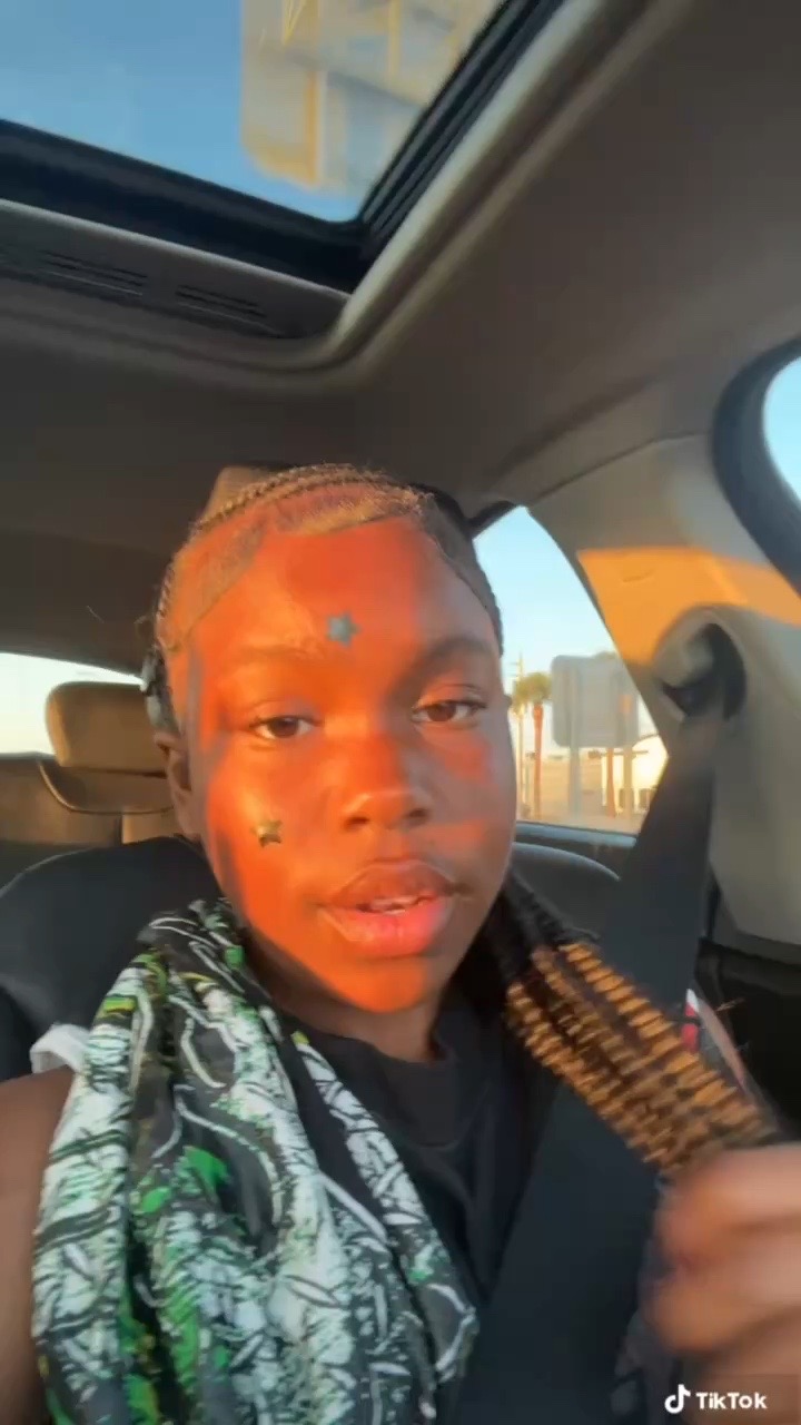 @طفلٌ فاتن