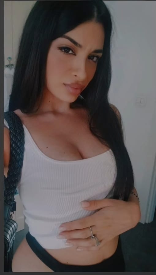 @lucycellamare945