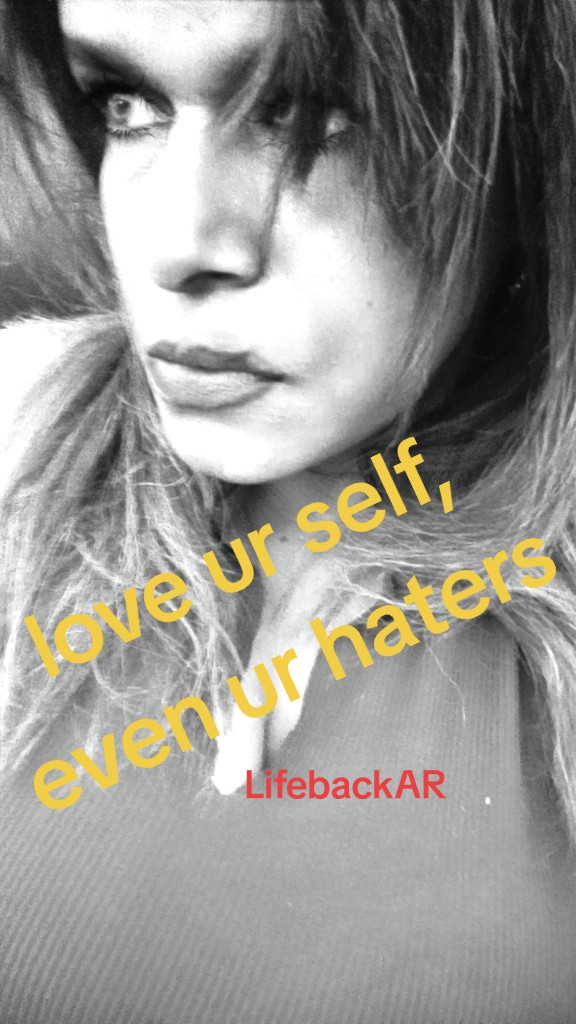 @LifebackAR...