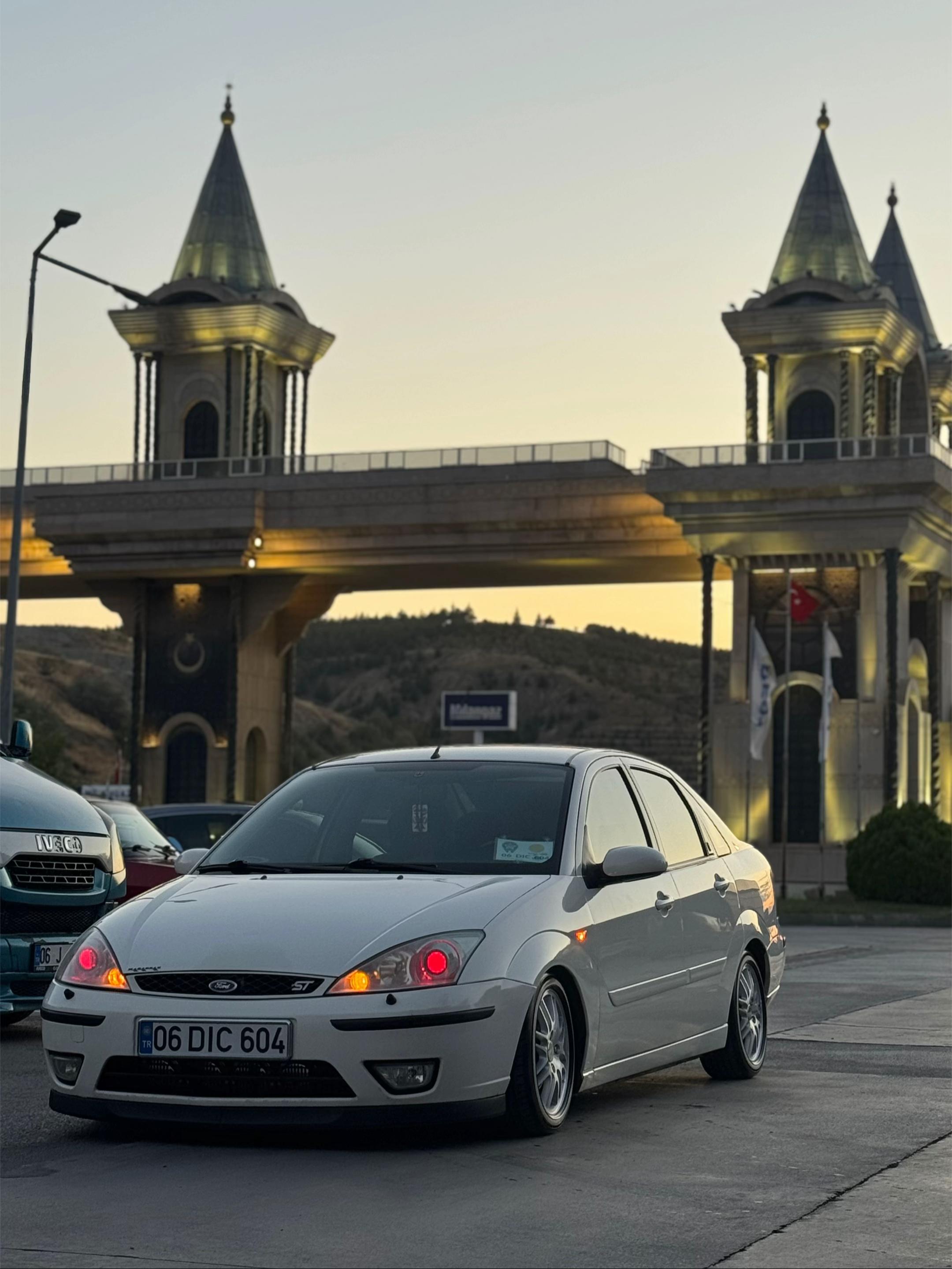 @Özgür Kavas