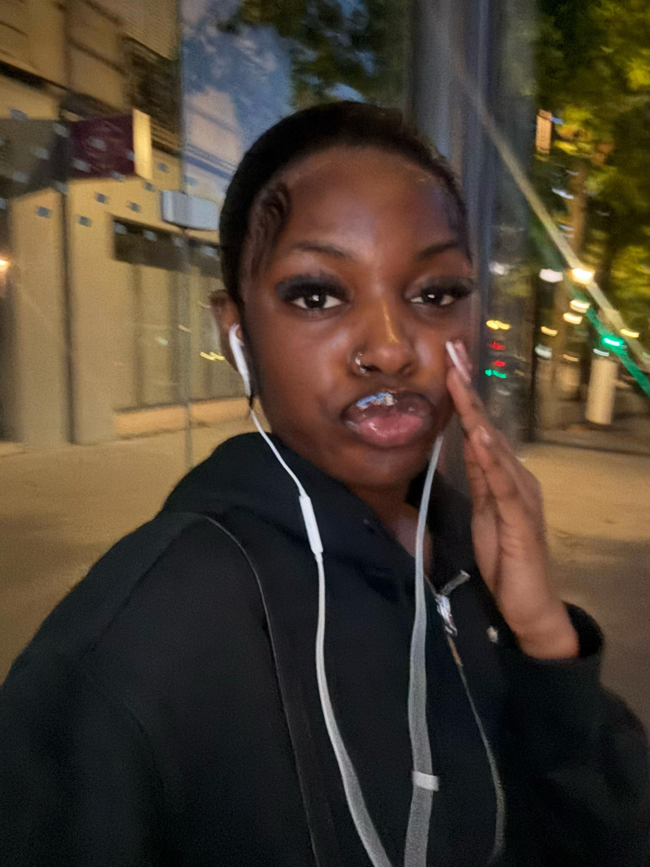 @PELÉNDA~