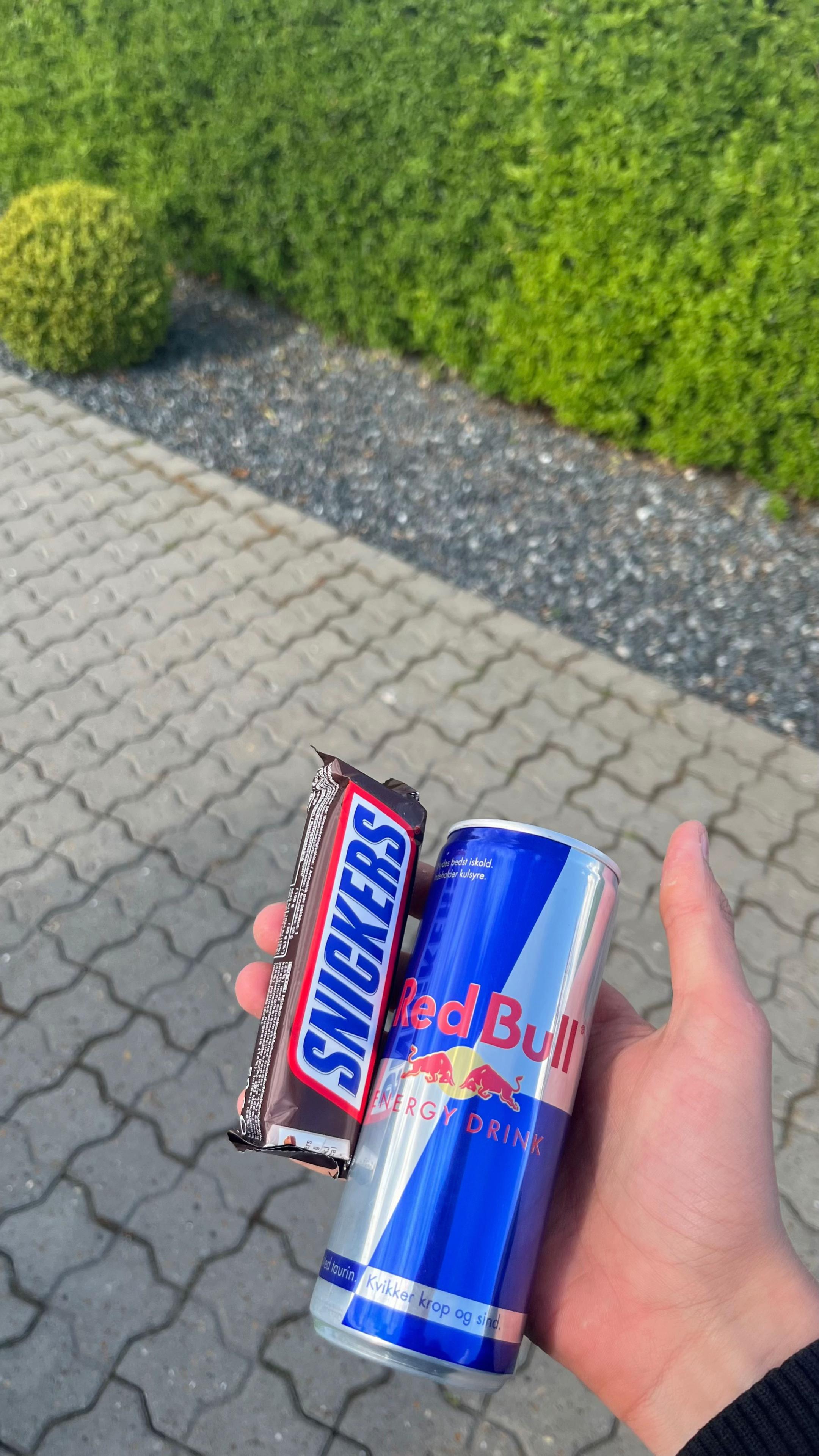 @️