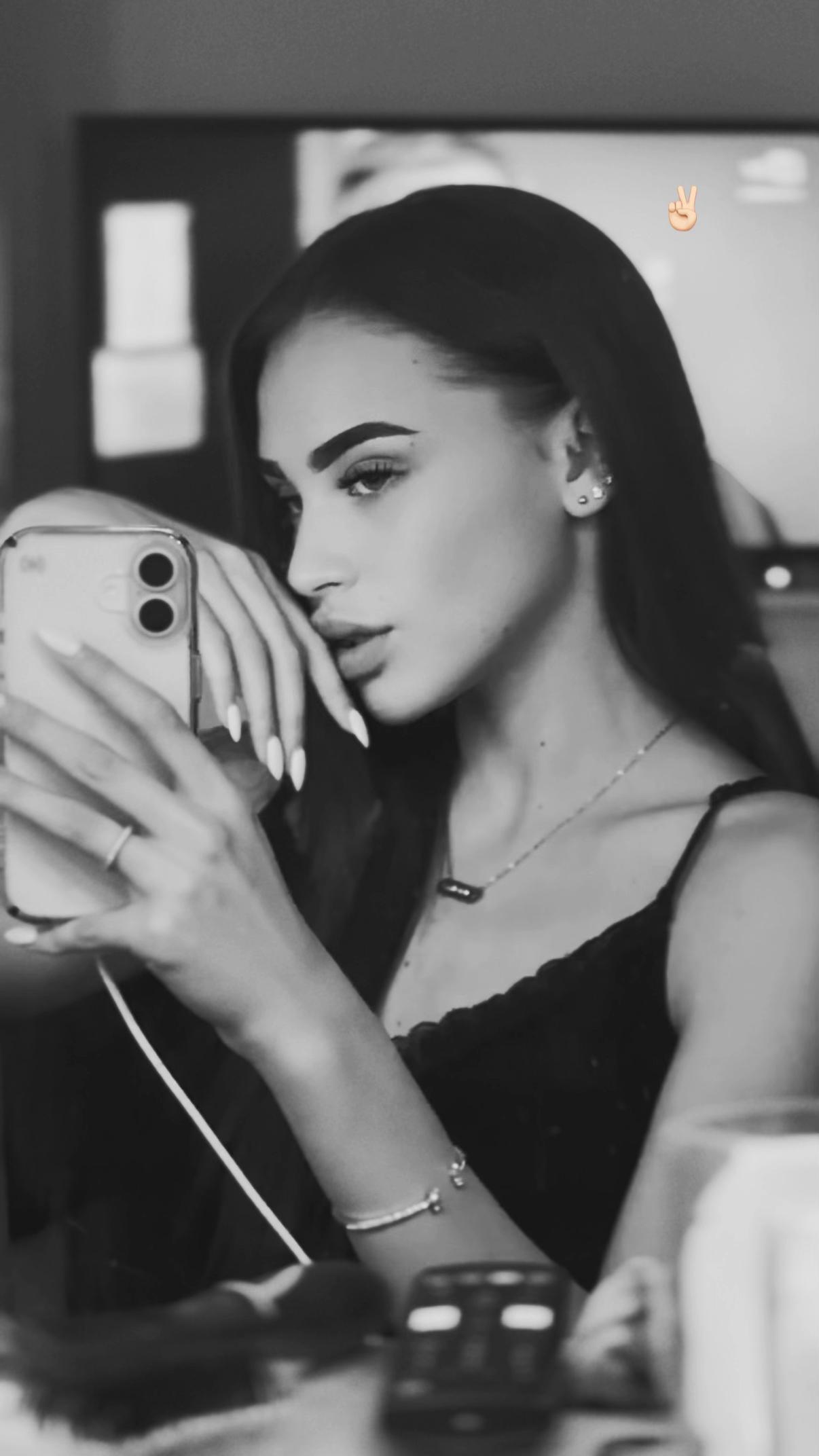 @Viktoriq Sirakova
