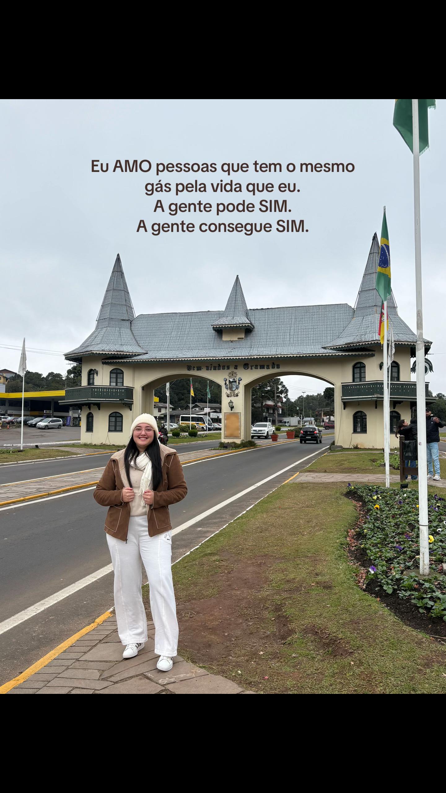 @Lívia Araújo