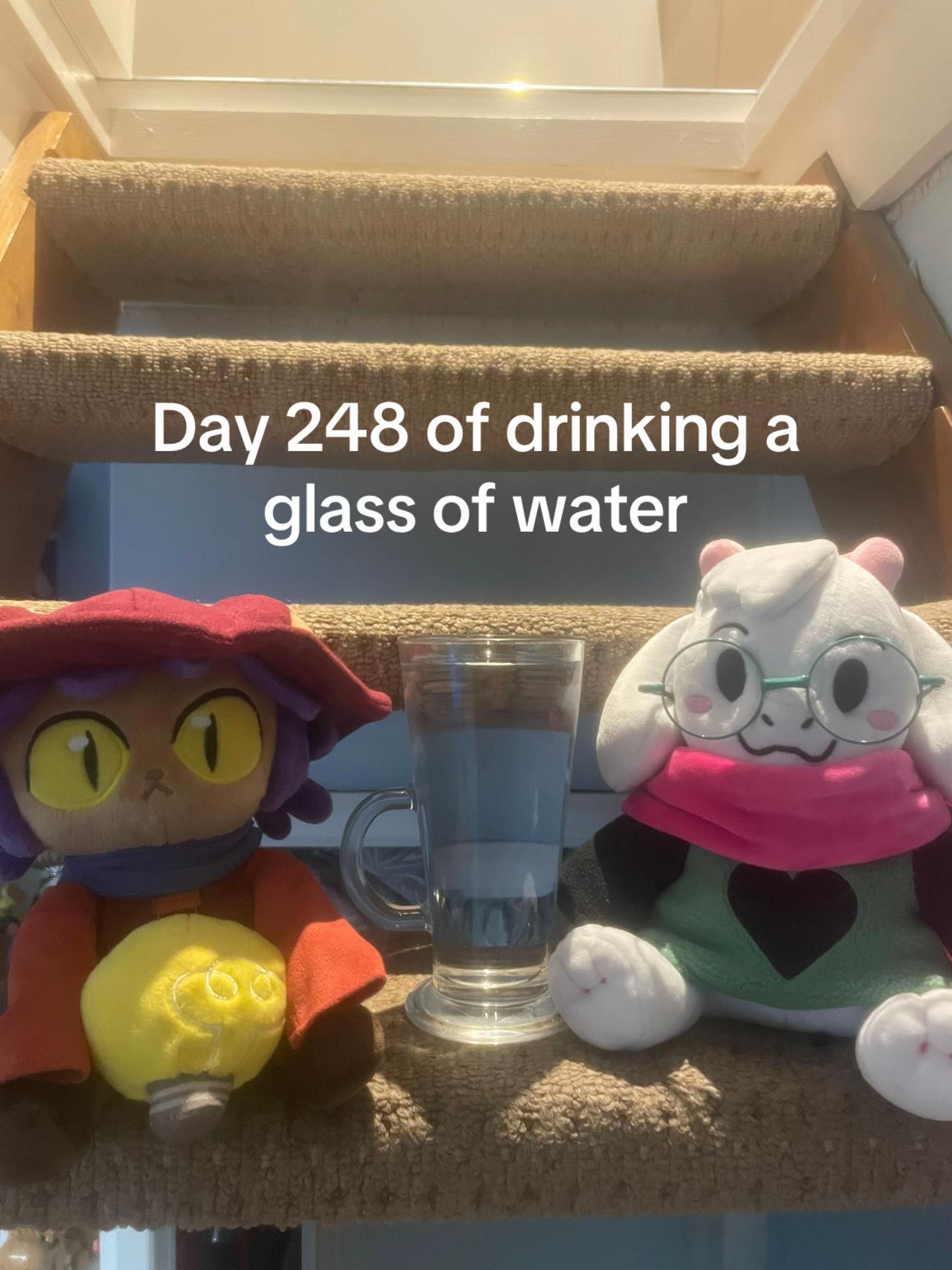 @Emongsnas